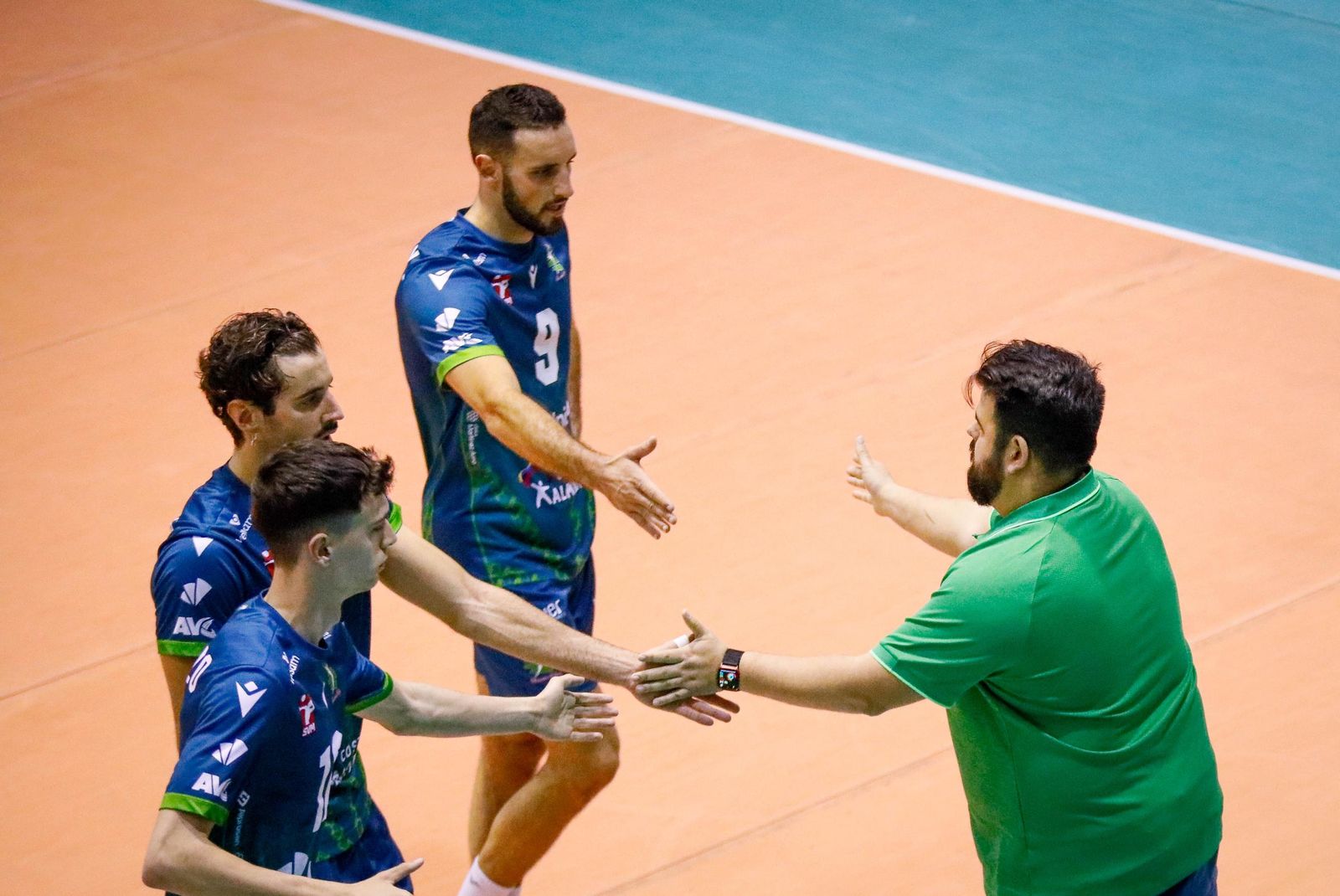Las imágenes del Unicaja Costa de Almería-Leleman Conqueridor, primer partido del play off por el título de Superliga en Almería