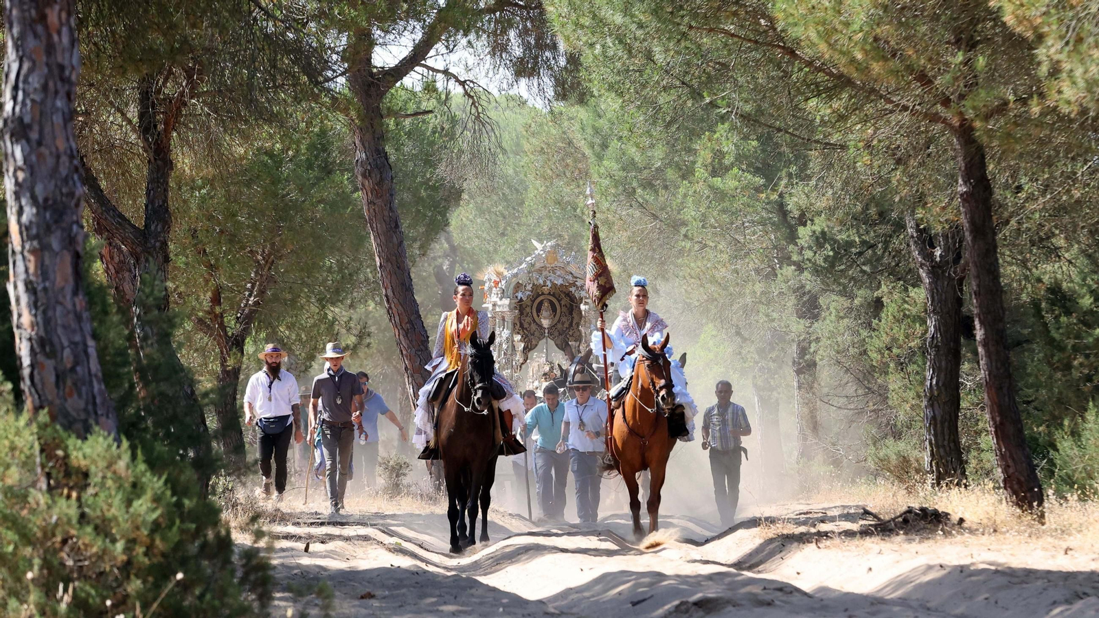 Jueves de camino de la Hdad de Jerez por el Coto Doñana
