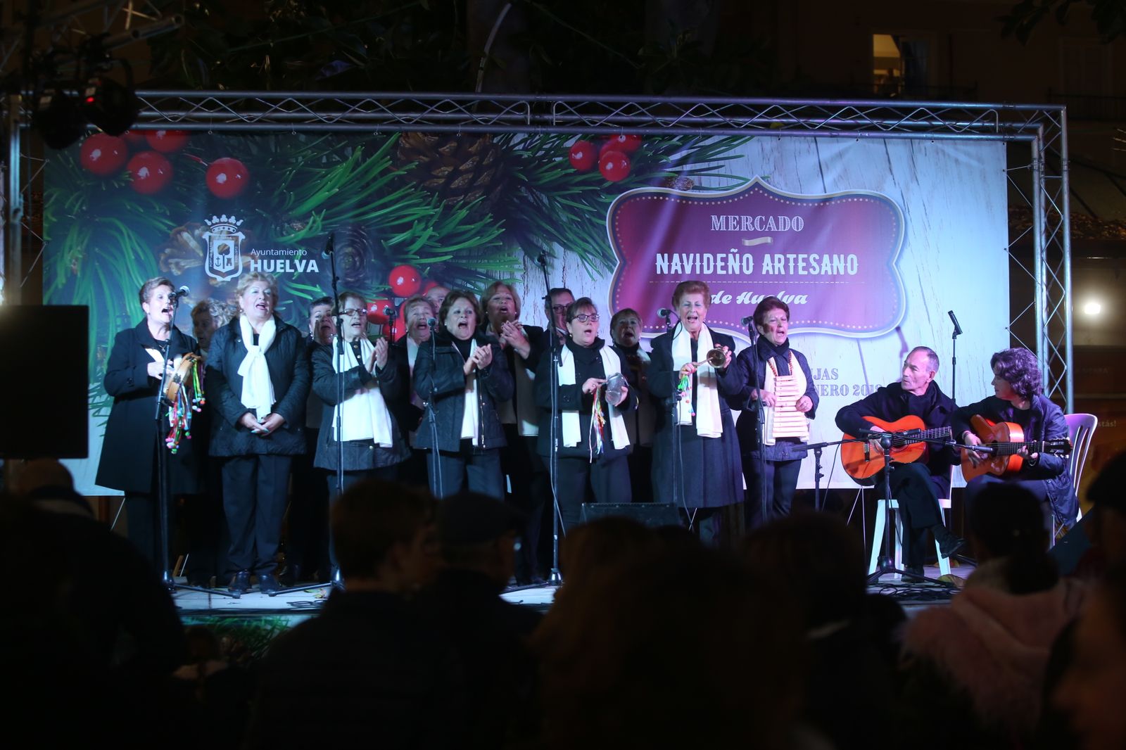 Imágenes del Coro Lazareto en la Plaza de las Monjas