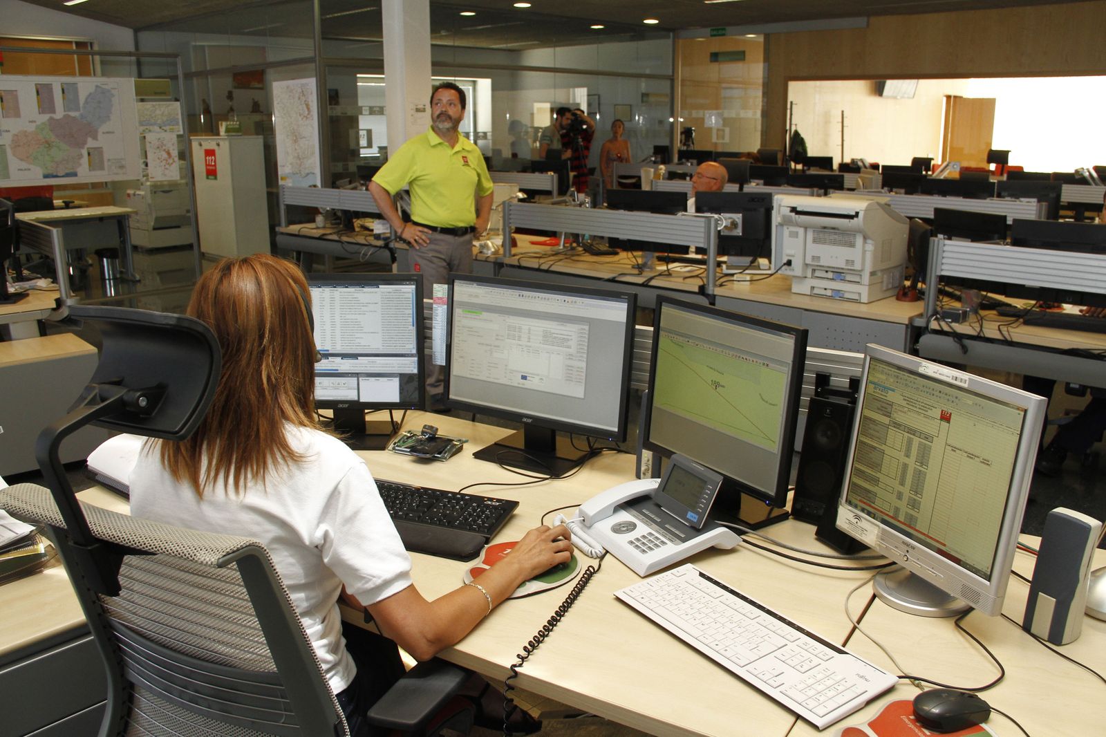 Imagen de archivo de la sala de control del 112 en Granada
