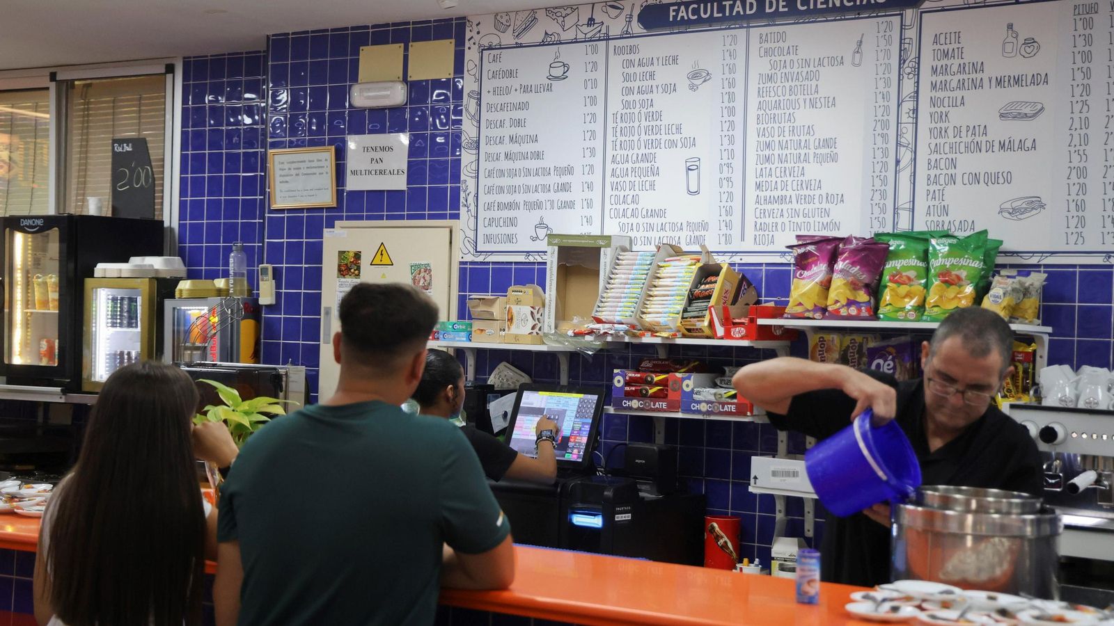 La cafería de Ciencias en una jornada normal.