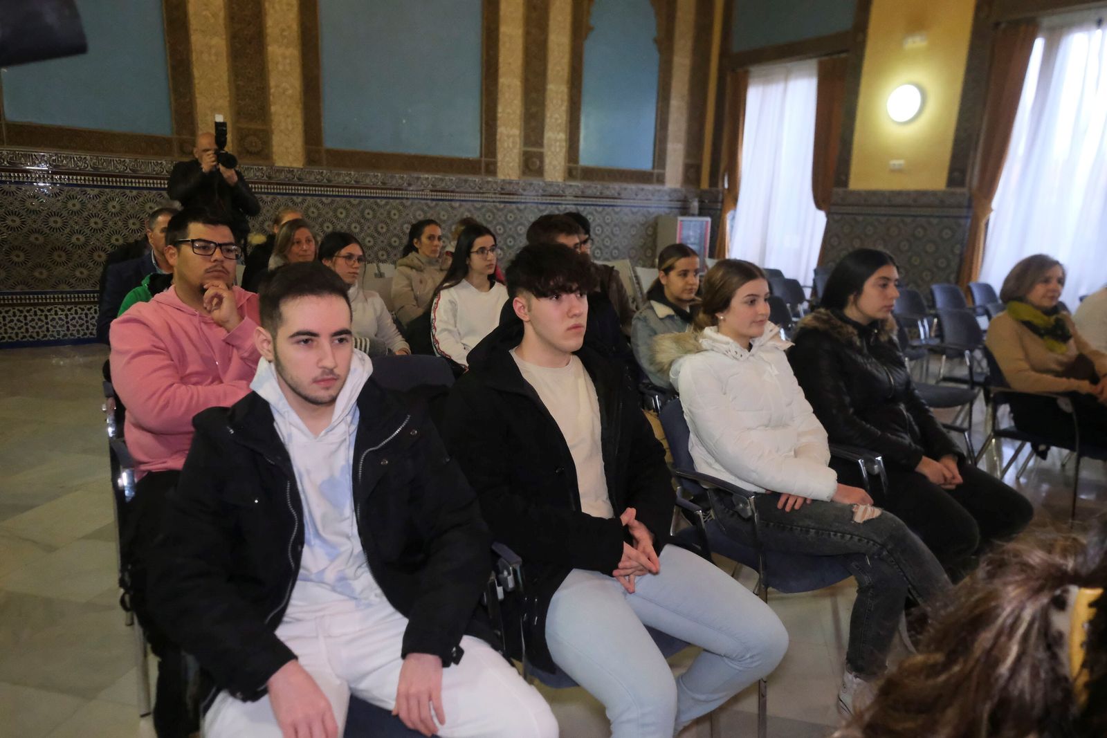 El recimiento a 11 alumnos de Las Palmeras en la Universidad de Córdoba, en imágenes