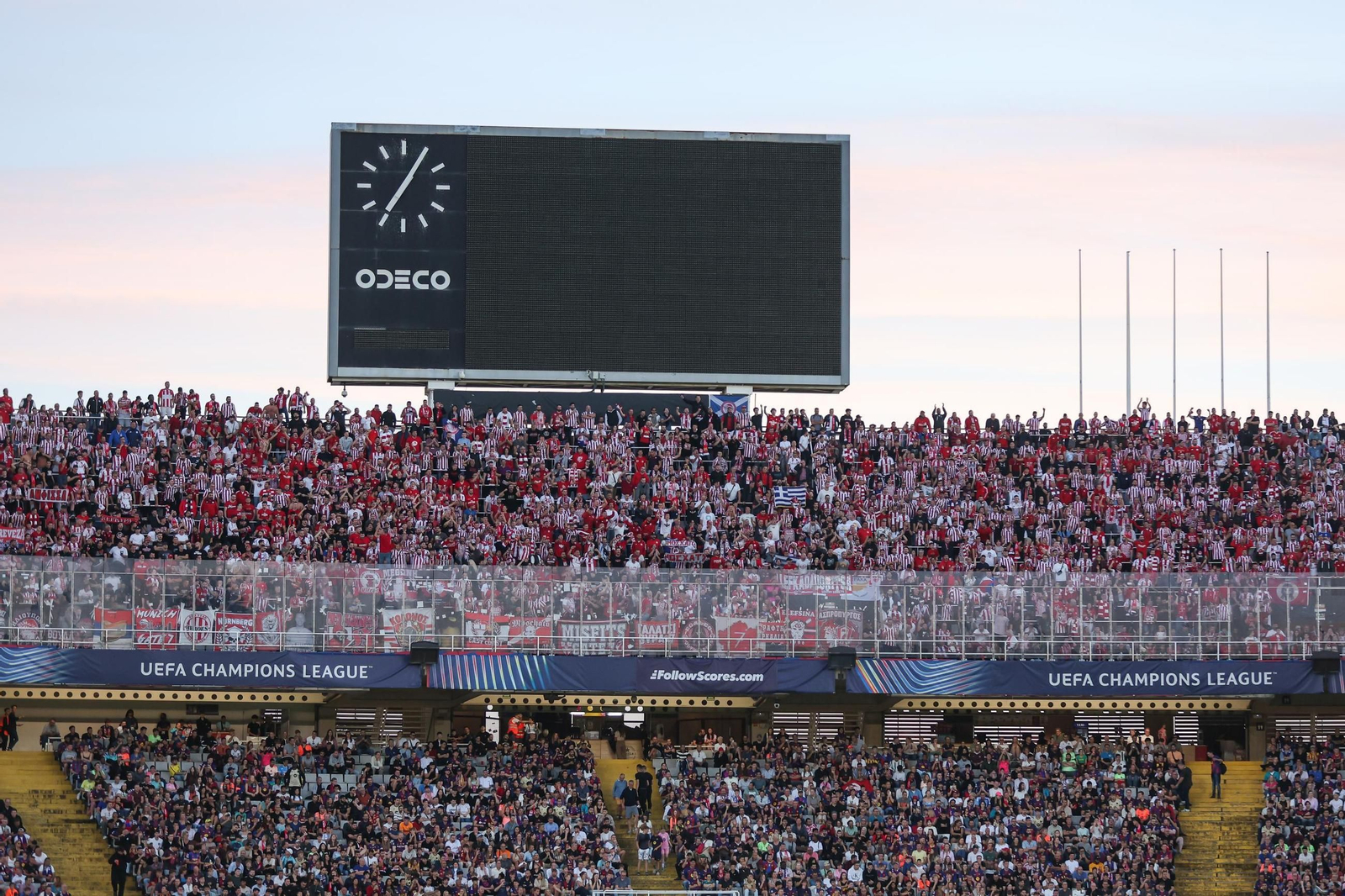 Las fotos del Barcelona-Olympiacos