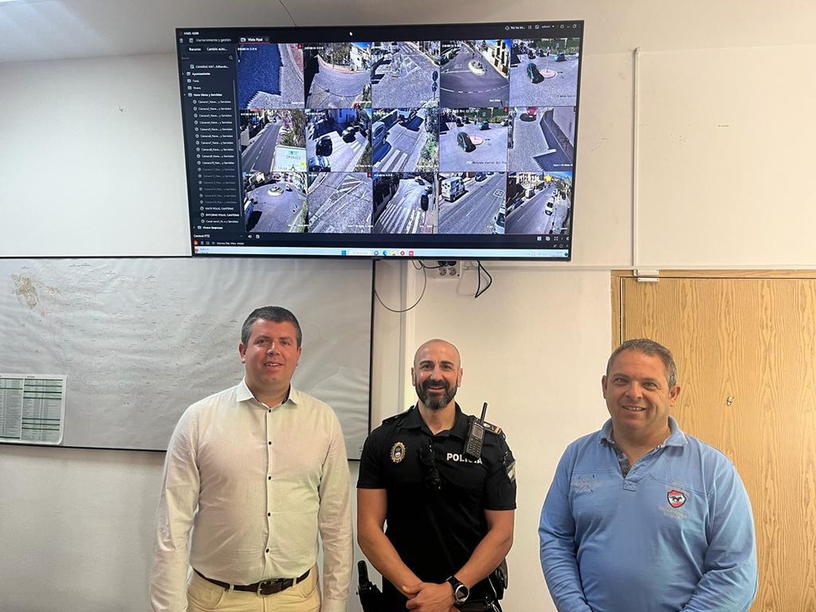 El alcalde y el concejal de Tráfico junto al jefe de la Policía Local de Monachil.