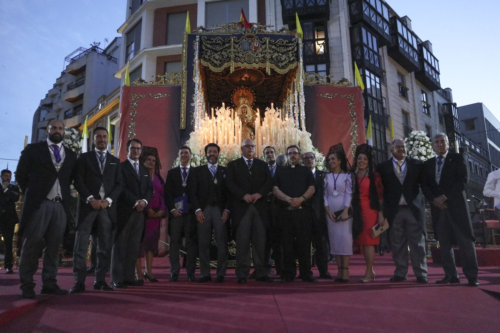 Las mejores imágenes de la procesión de la Amargura Coronada