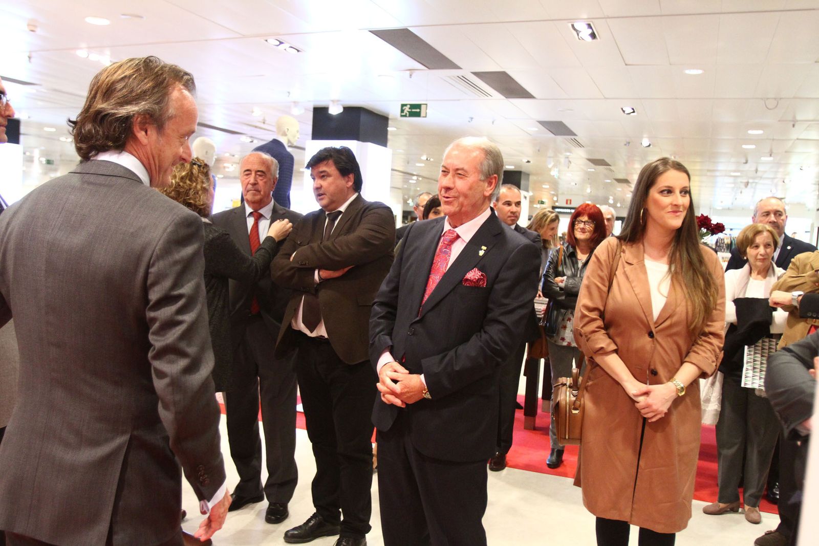 Se inaugura la exposición 'Cera y ruán' en el Corte Ingles