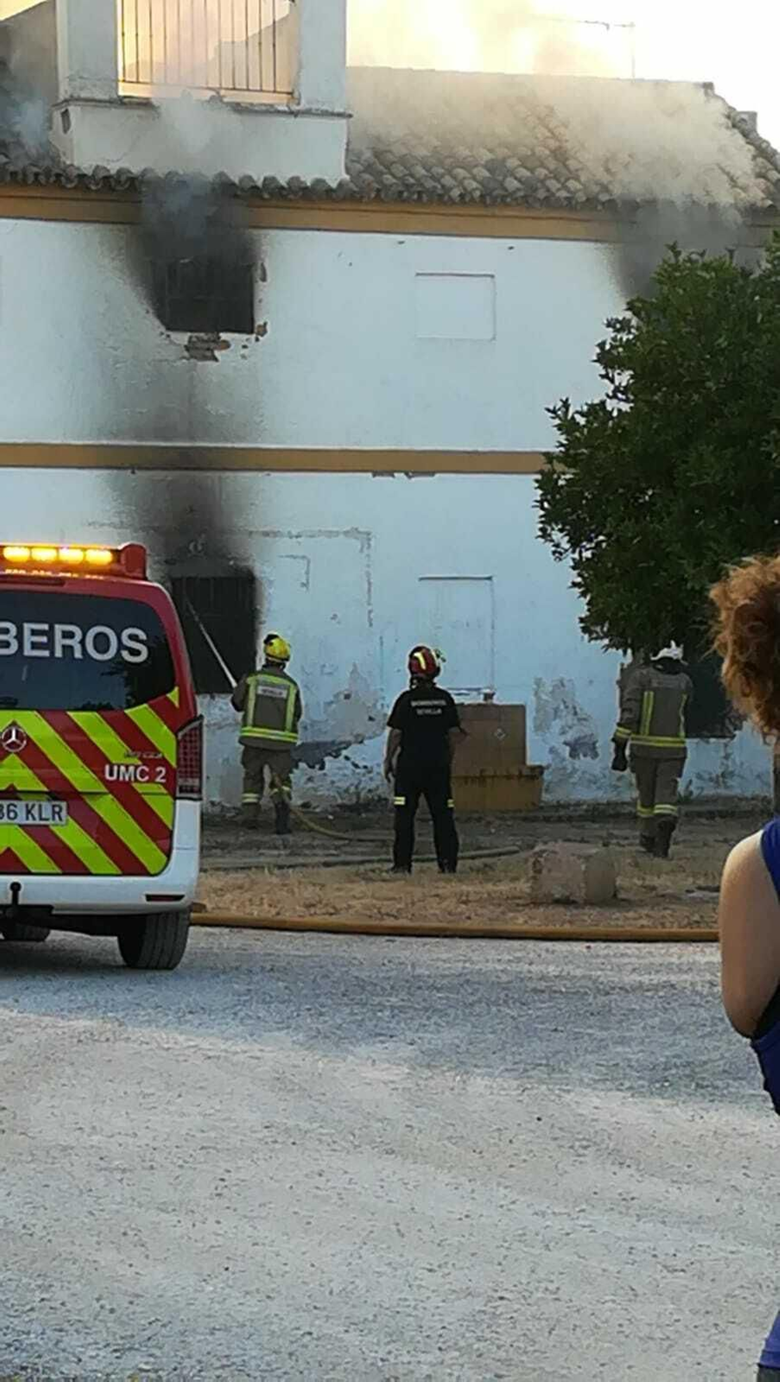 Intervención de los Bomberos en el incendio del cortijo de San Ildefonso el pasado 12 de junio.