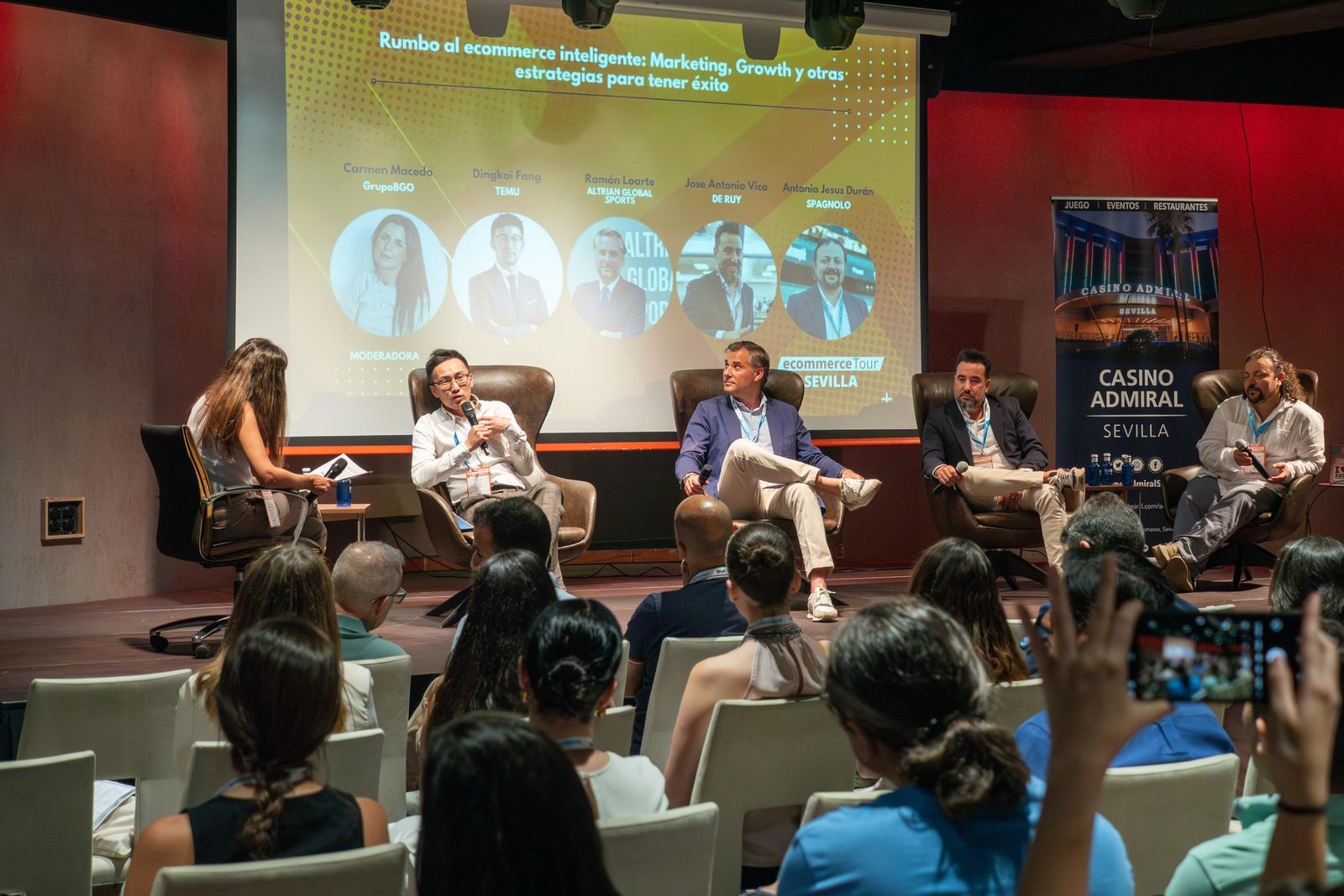 Una de las mesas del Ecommerce Tour Sevilla