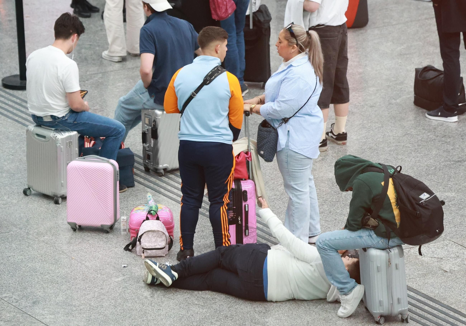 Las fotos de los retrasos en los trenes de Málaga tras el robo de cable