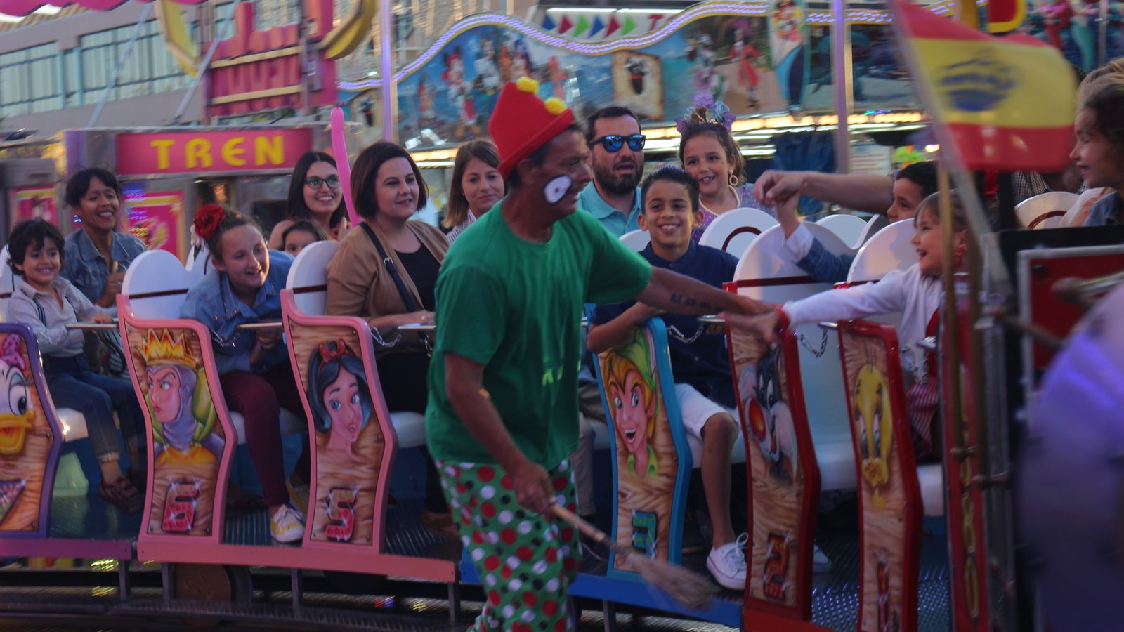 El Tren de los escobazos celebra sus 50 años en la Feria de Puerto Real