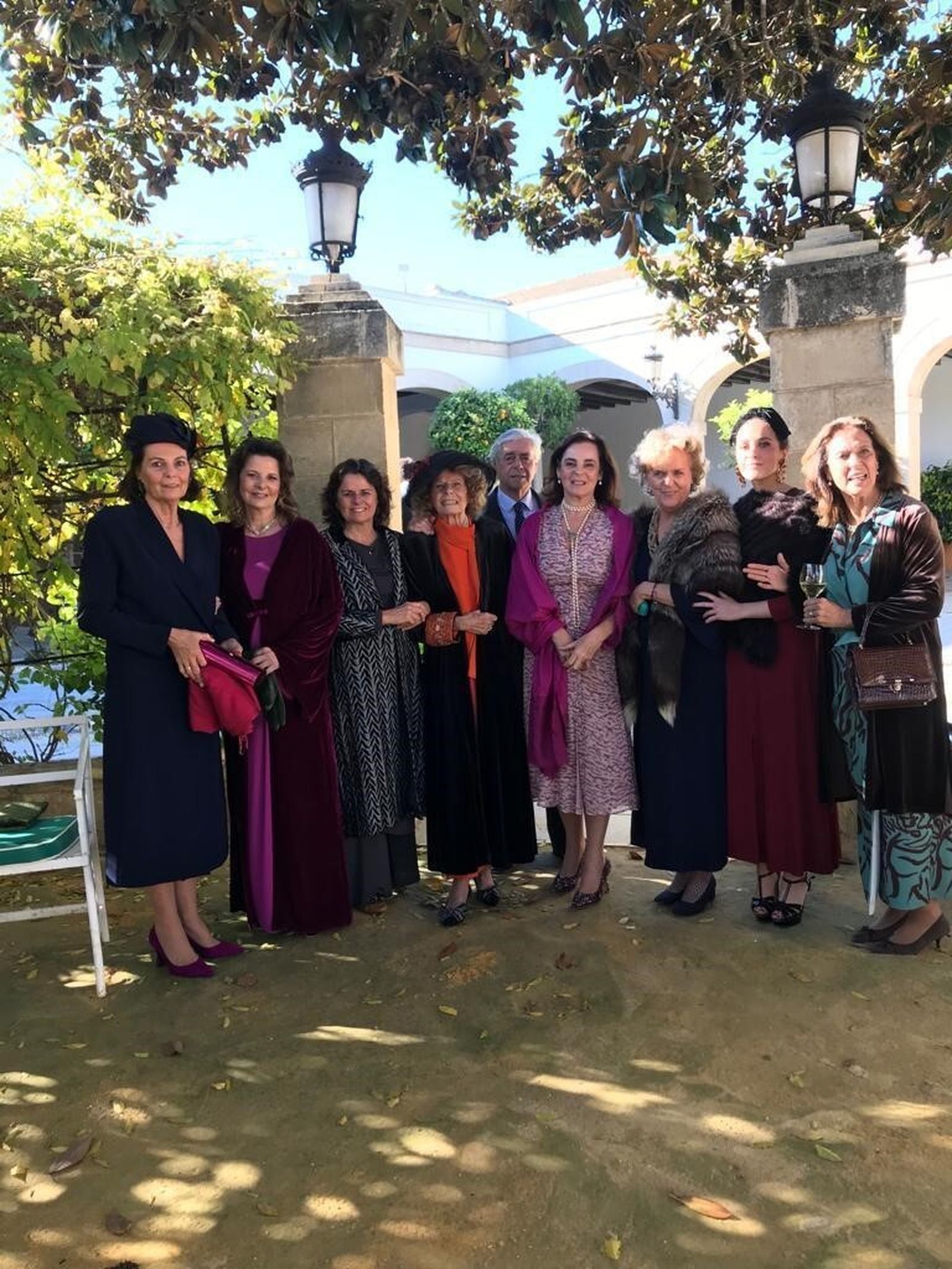 Rosario Márquez, Taitiana y  Beatriz Leal, Maru Márquez, Pedro Domecq, Verónica Lora, Isabel Pérez Yarza, Cristina Ybarra y Cecilia Lora.