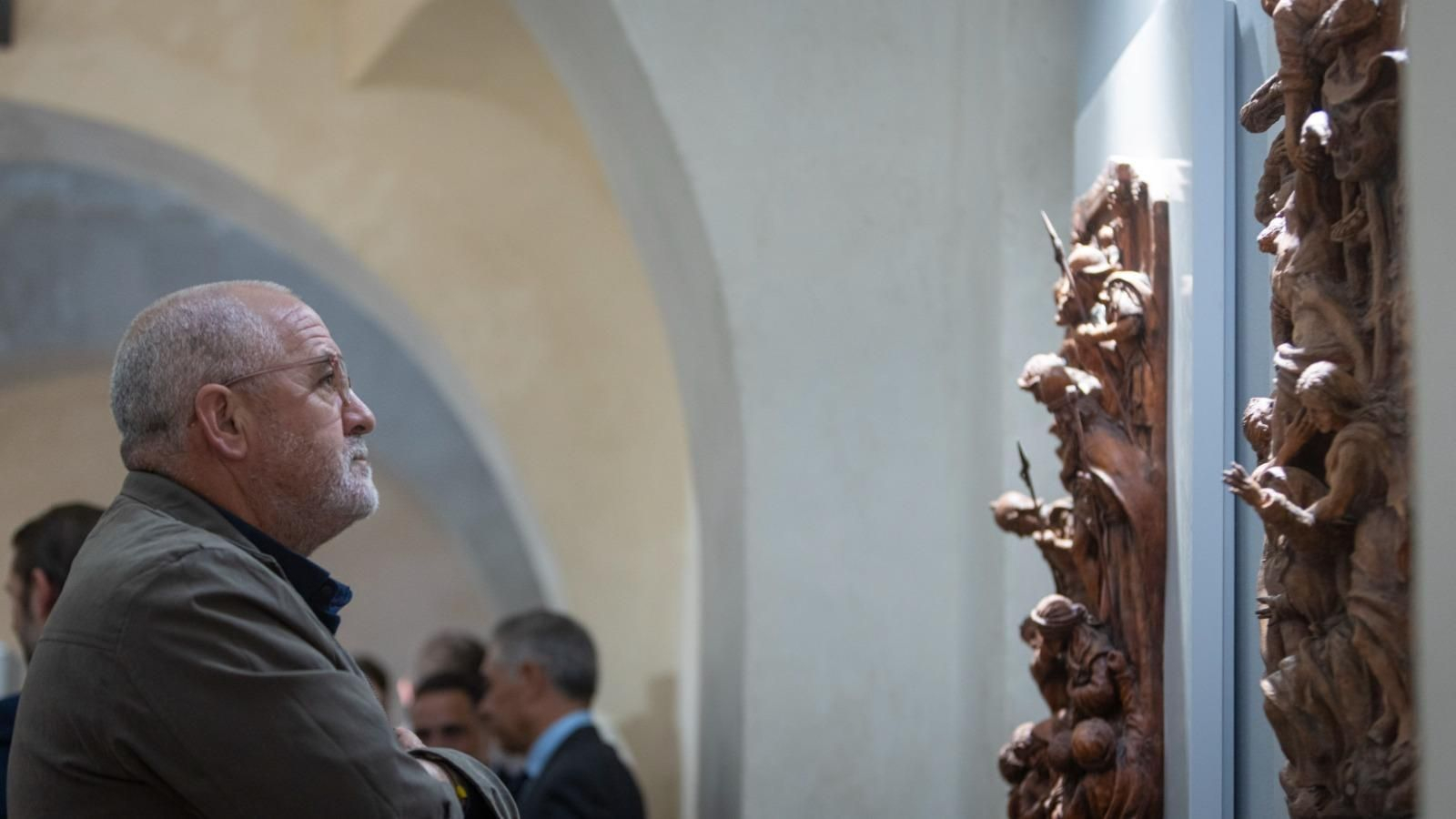 Inaugurada la muestra 'Dei Craft': San Fernando muestra su patrimonio cofrade