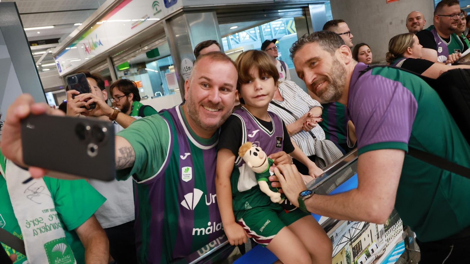 El Unicaja campeón de la BCL llega a Málaga