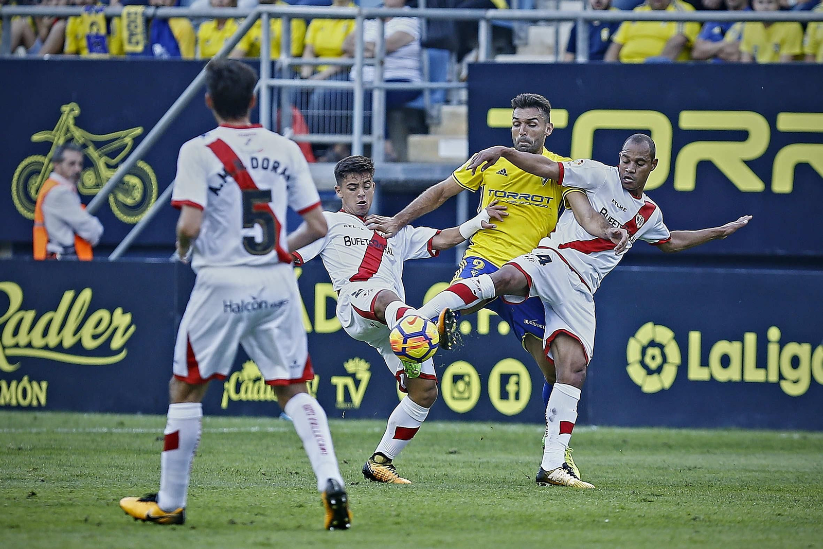 Las imágenes del Cádiz-Rayo