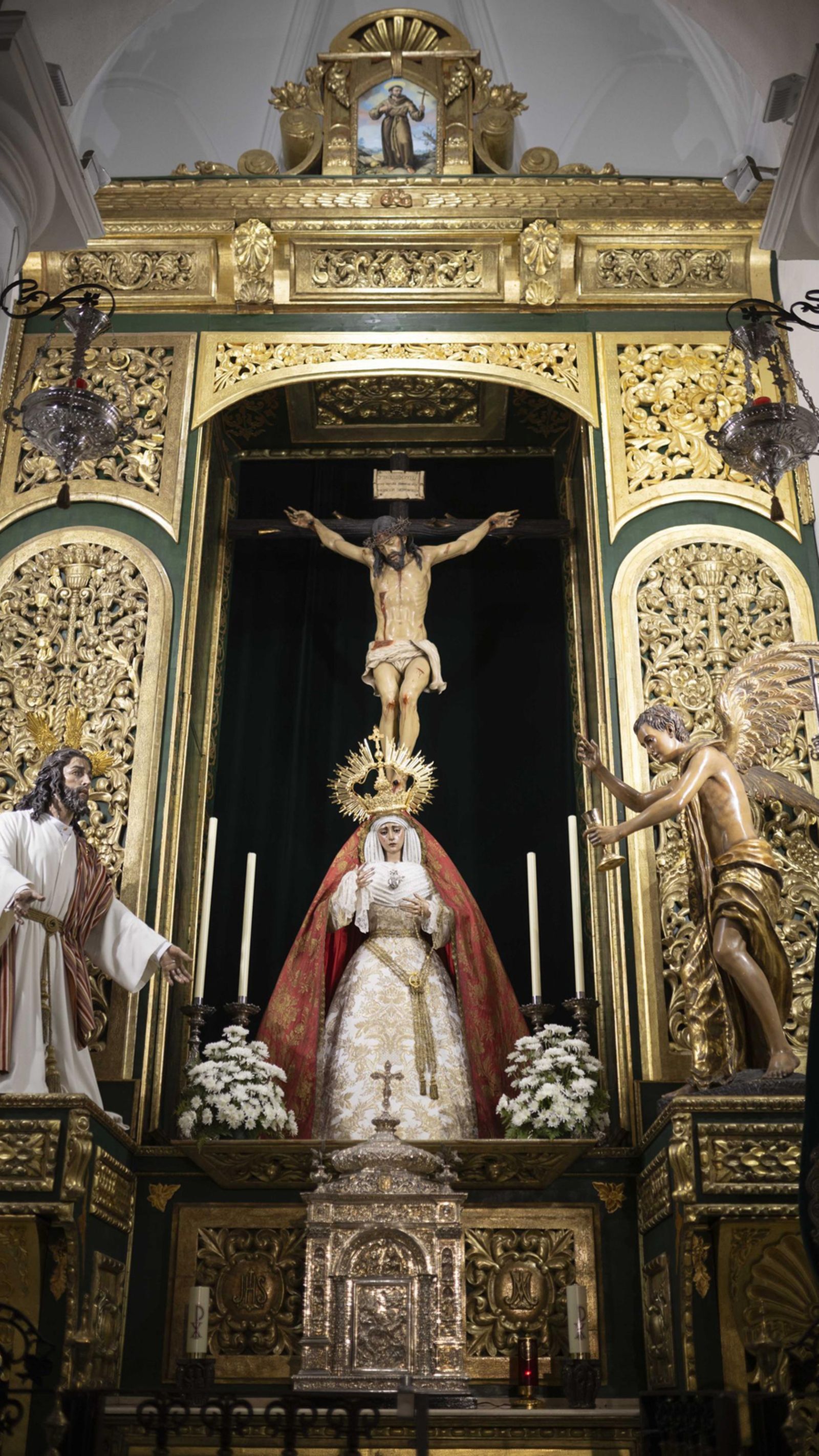 Ntra. Madre y Sra. de los Dolores Corona en su templo