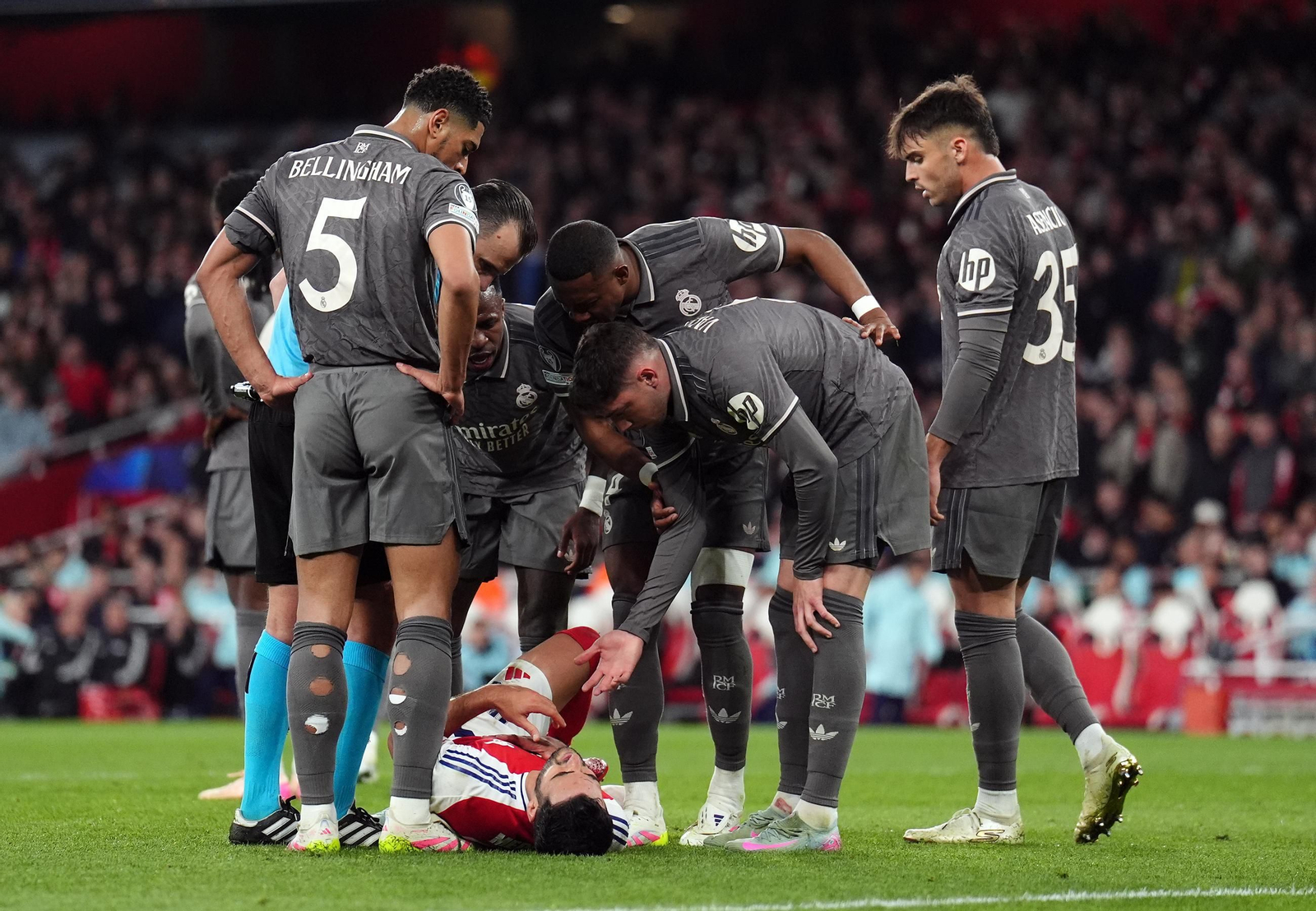 Las mejores fotos del Arsenal - Real Madrid