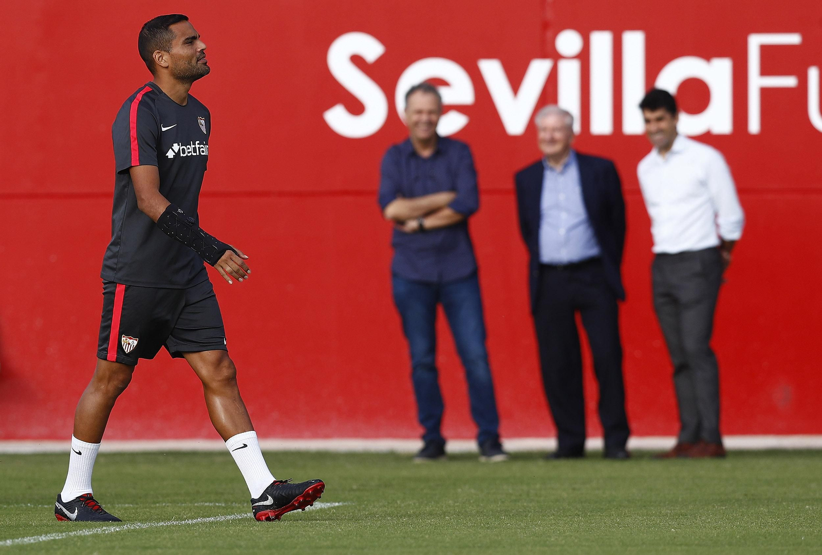 Gabriel Mercado, en un entrenamiento del Sevilla.