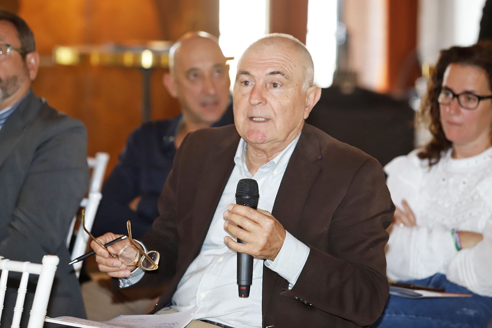 Imágenes del Foro Gerardo Rojas de Huelva Información