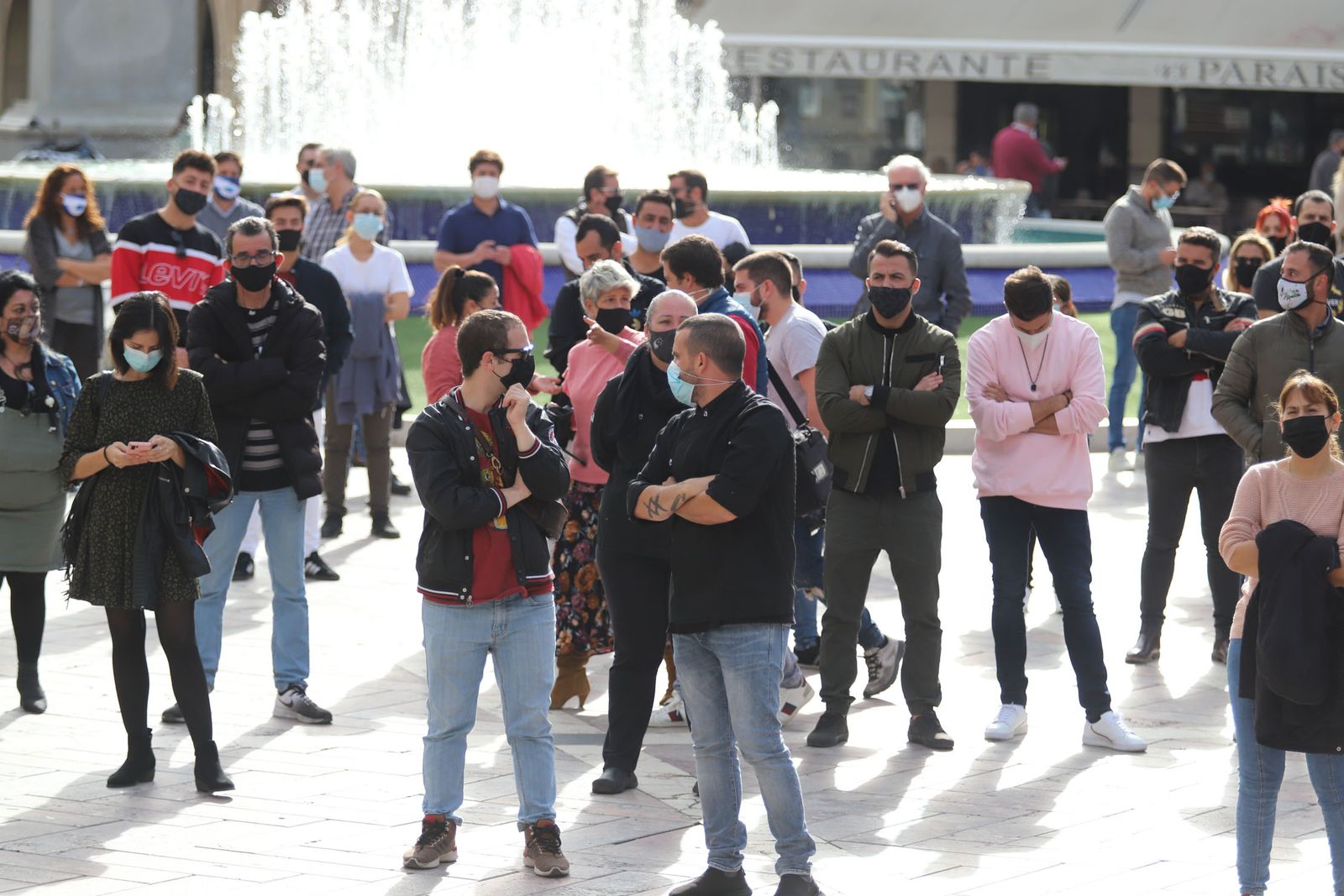 Imágenes de la concentración de los hosteleros de Huelva para reclamar ayudas.