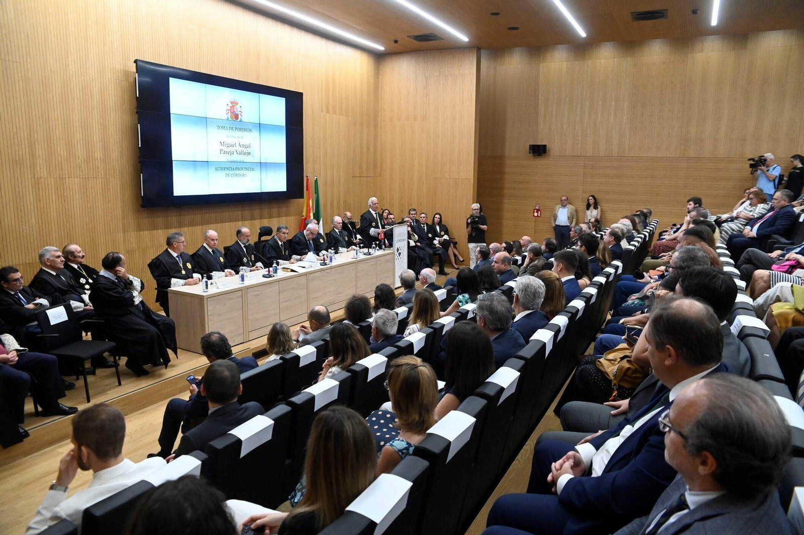 En imágenes, la toma de posesión de Miguel Ángel Pareja como presidente de la Audiencia Provincial