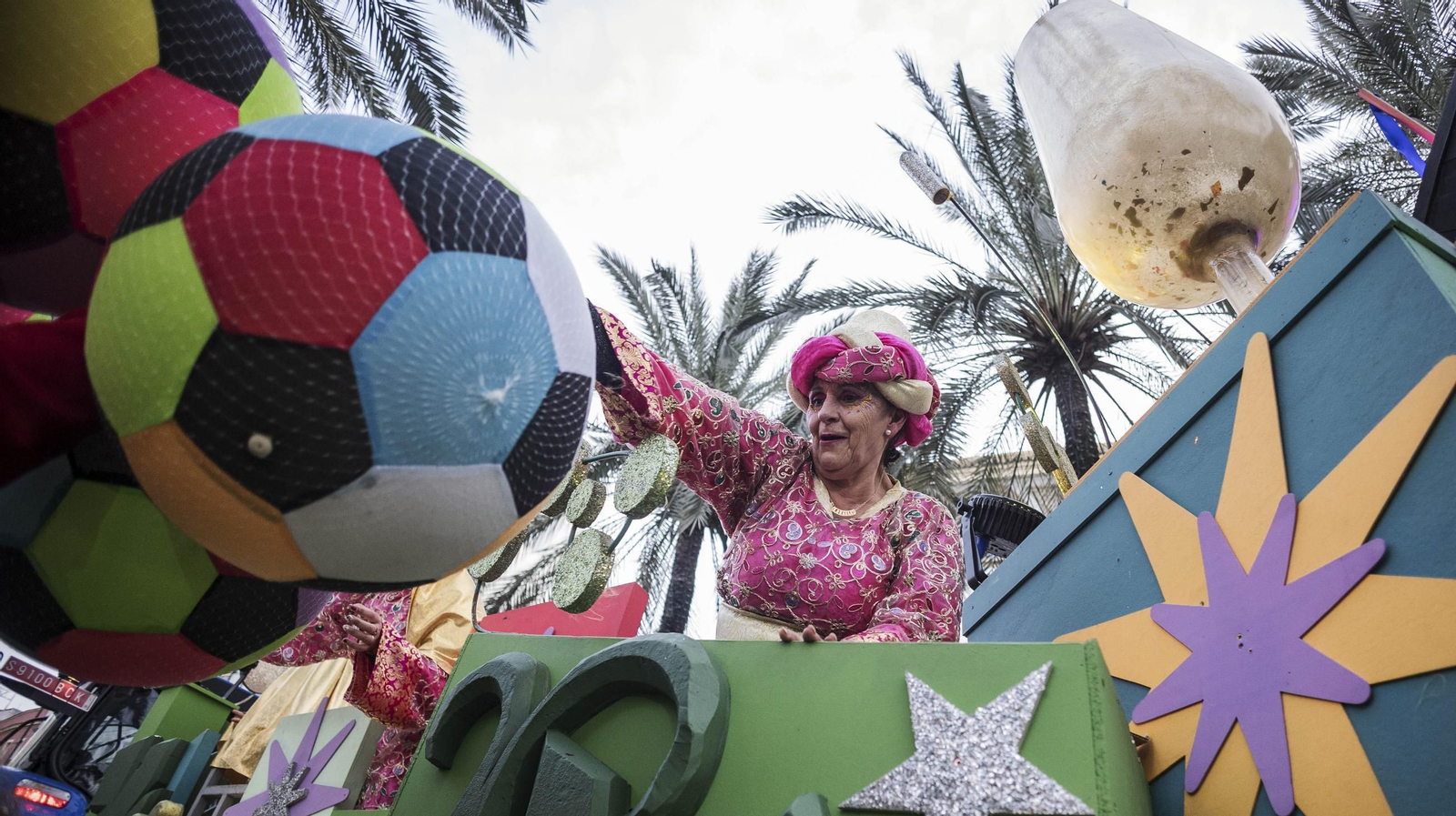 Búscate en la Cabalgata de los Reyes Magos de Jerez 2025