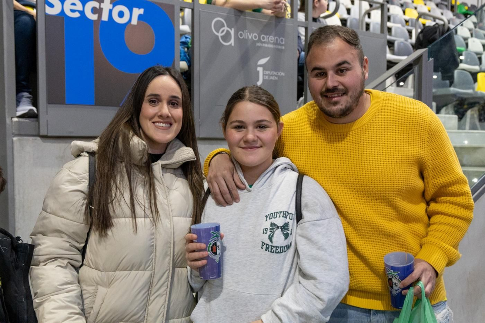 El éxtasis de la victoria copera del Jaén Paraíso Interior FS sobre el Barça, en imágenes