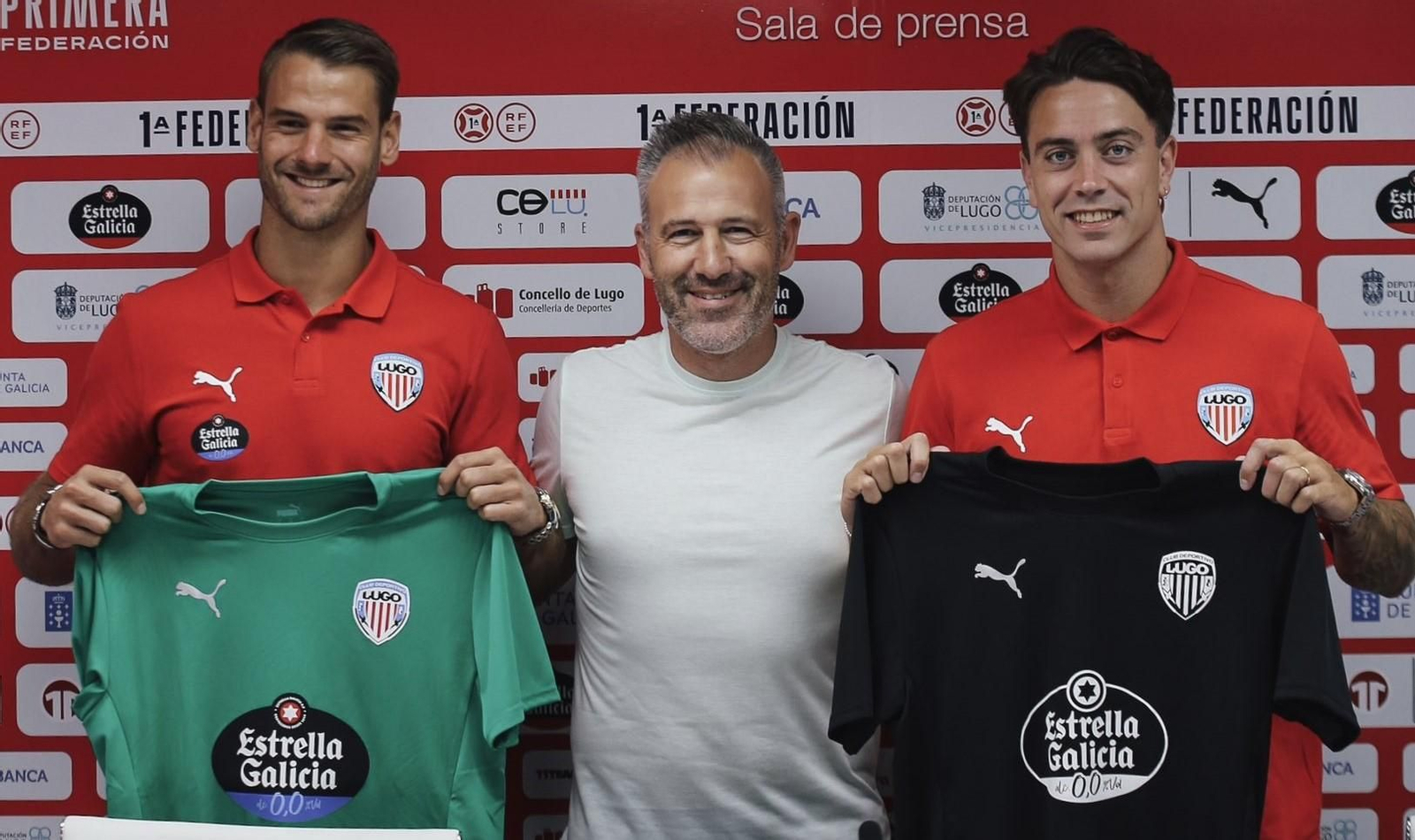 El portero Marcos Lavin, el director deportivo del Lugo, Roberto Sáez, y Juan Rodríguez El portero Marcos Lavin, el director deportivo del Lugo, Roberto Sáez, y Juan Rodríguez