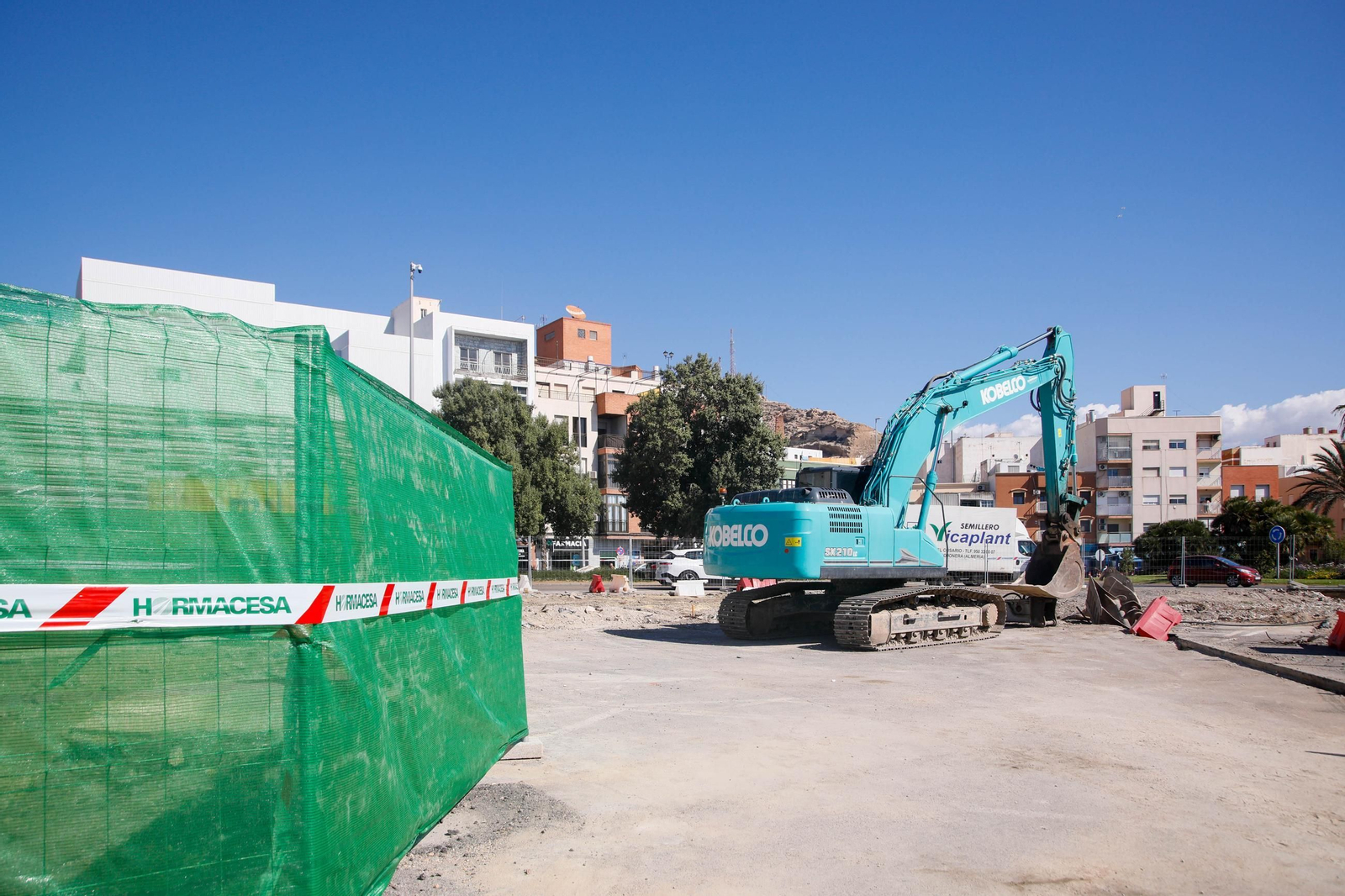 Las imágenes de la visita a la obras del Puerto de Almería