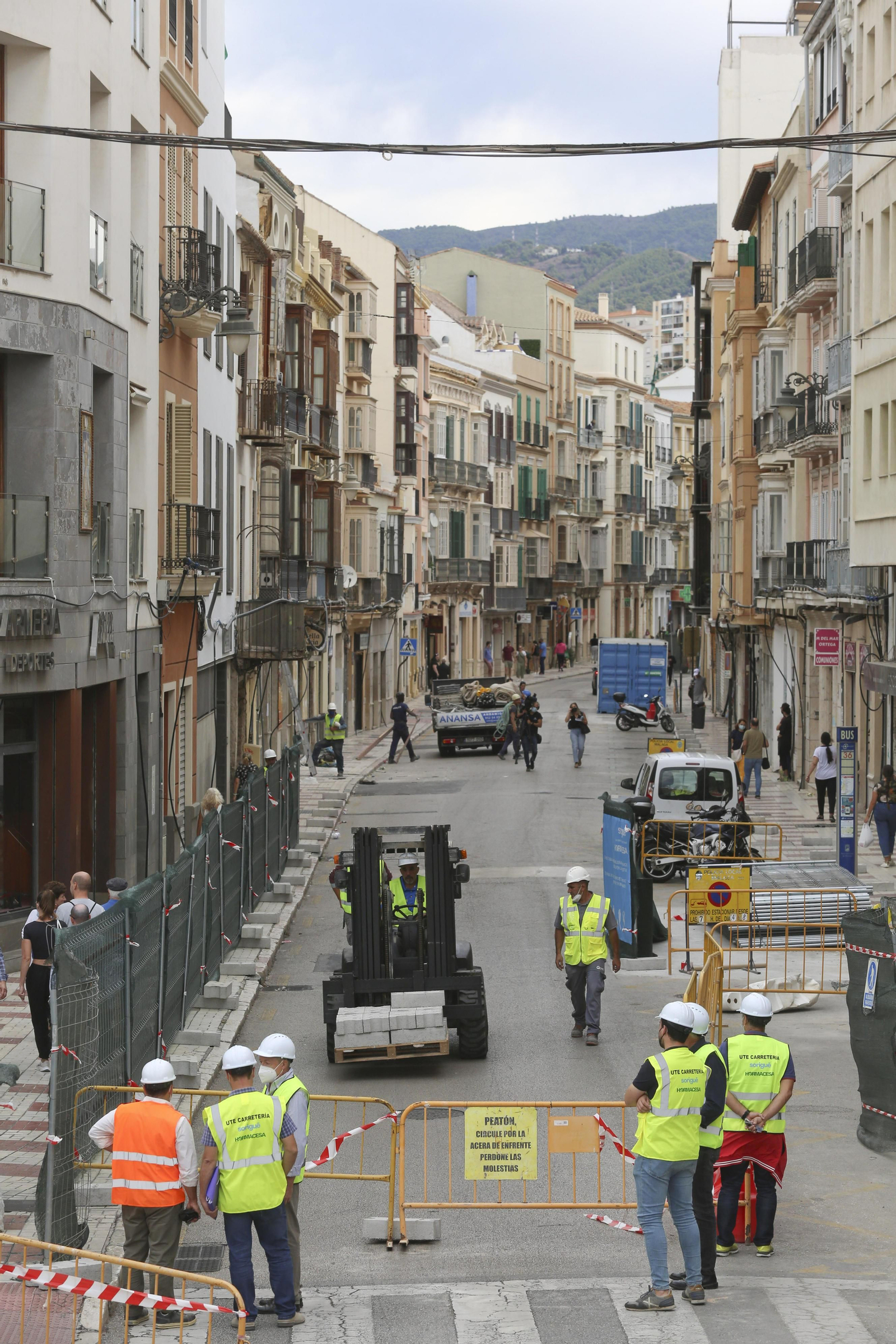 La calle Carretería de Málaga ya está en obras, en fotos