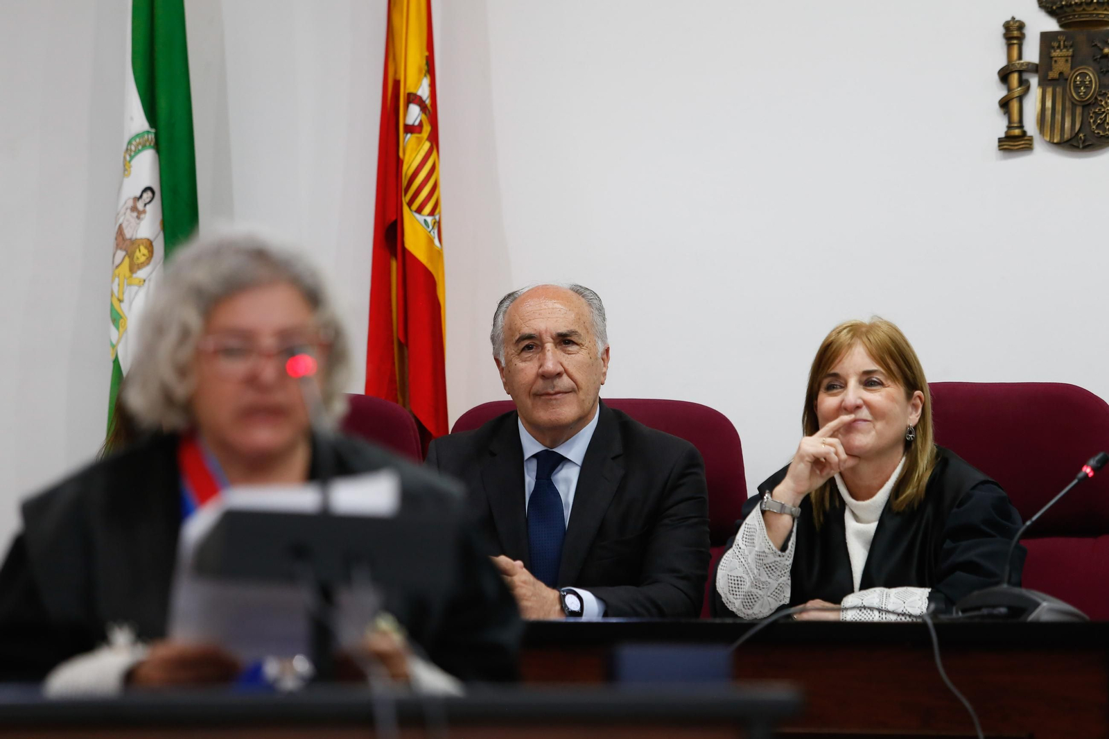 Fotos de la imposición de la Cruz de San Raimundo de Peñafort a la jueza María José Sanz Alcázar en Algeciras