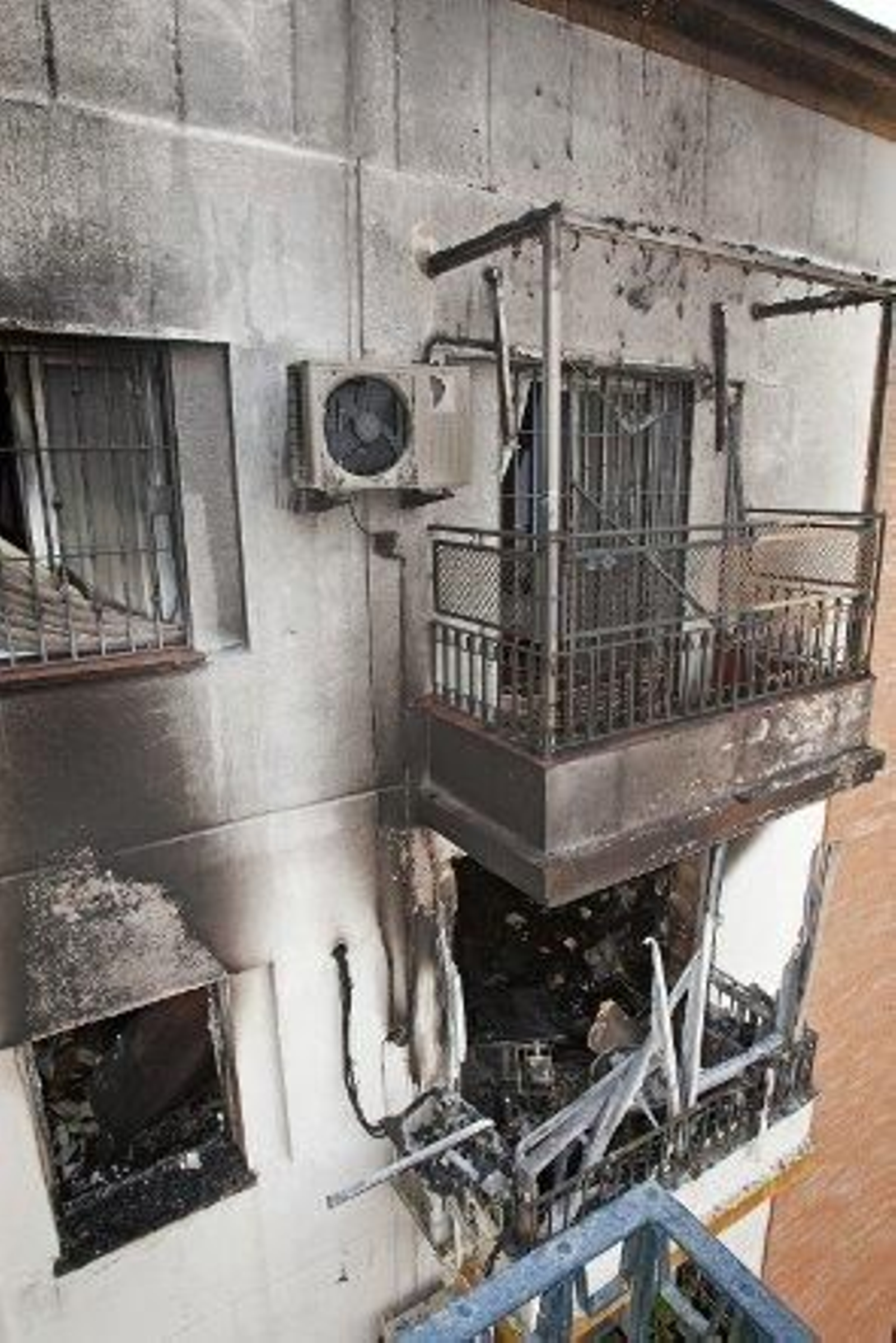 Fallece un hombre en el incendio de una vivienda del barrio de Nervión