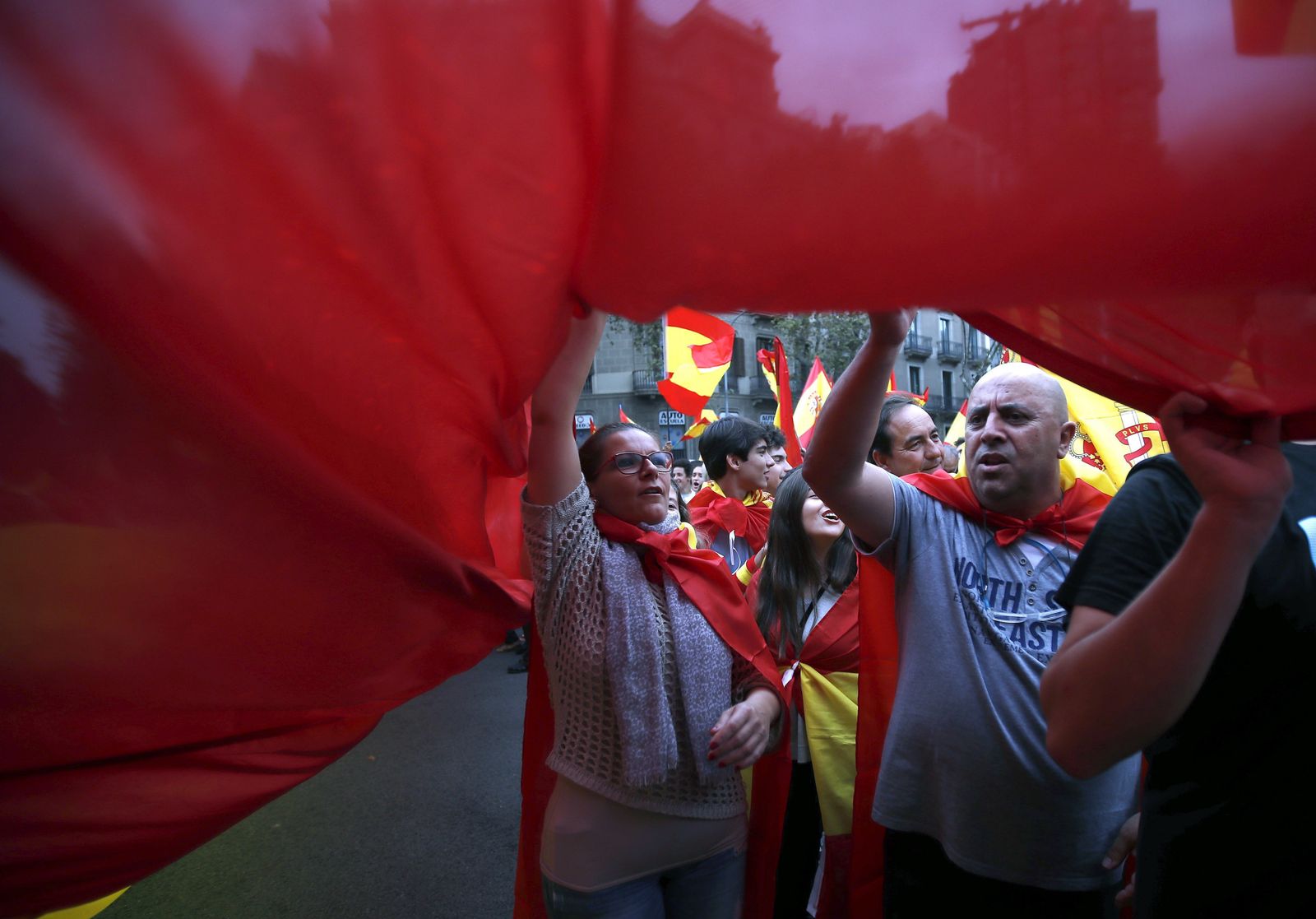 La marcha por la "unidad de España" en Barcelona, en imágenes