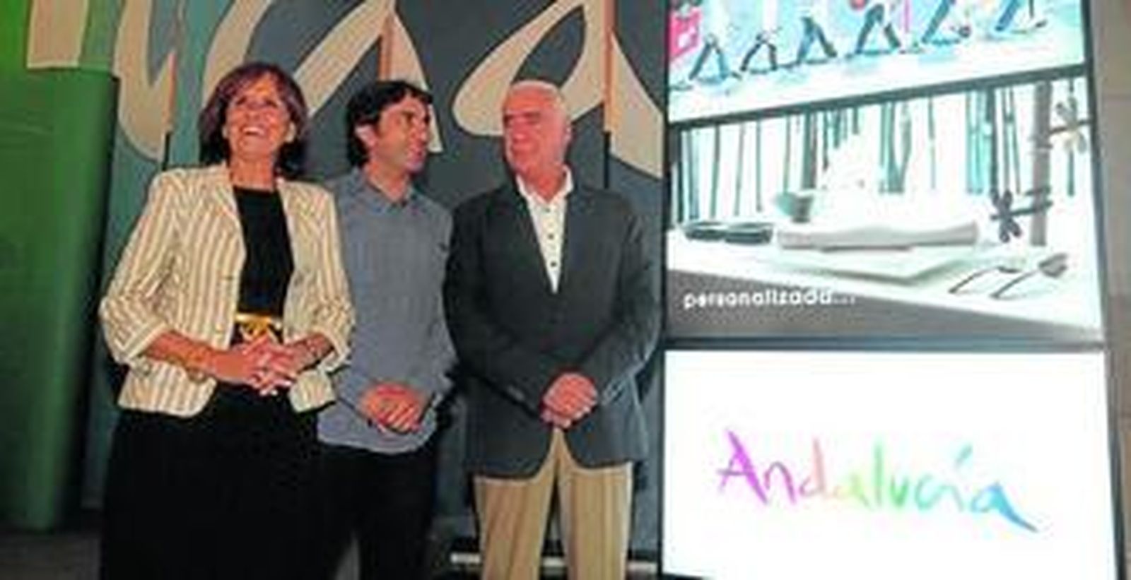 Remedios Martel, José Carlos García y Luciano Alonso, ayer.