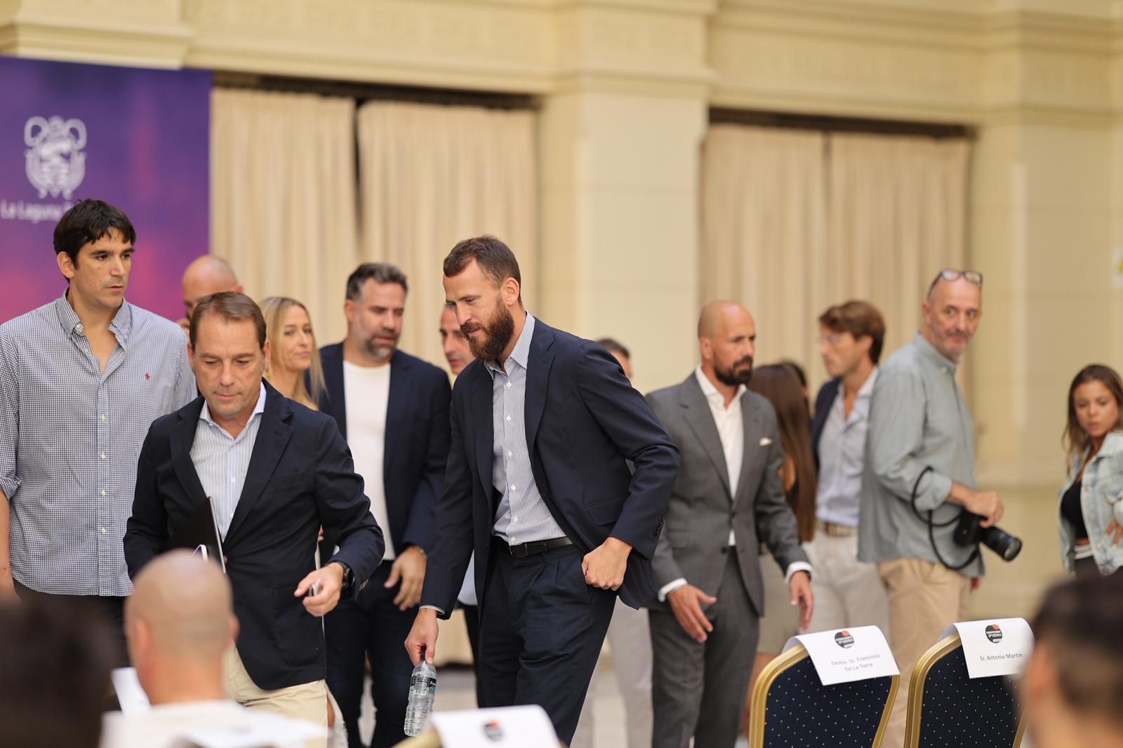 Las fotos del sorteo de Supercopa con mucho VIP: Duda, Carlos Suárez, Sergio Rodríguez...