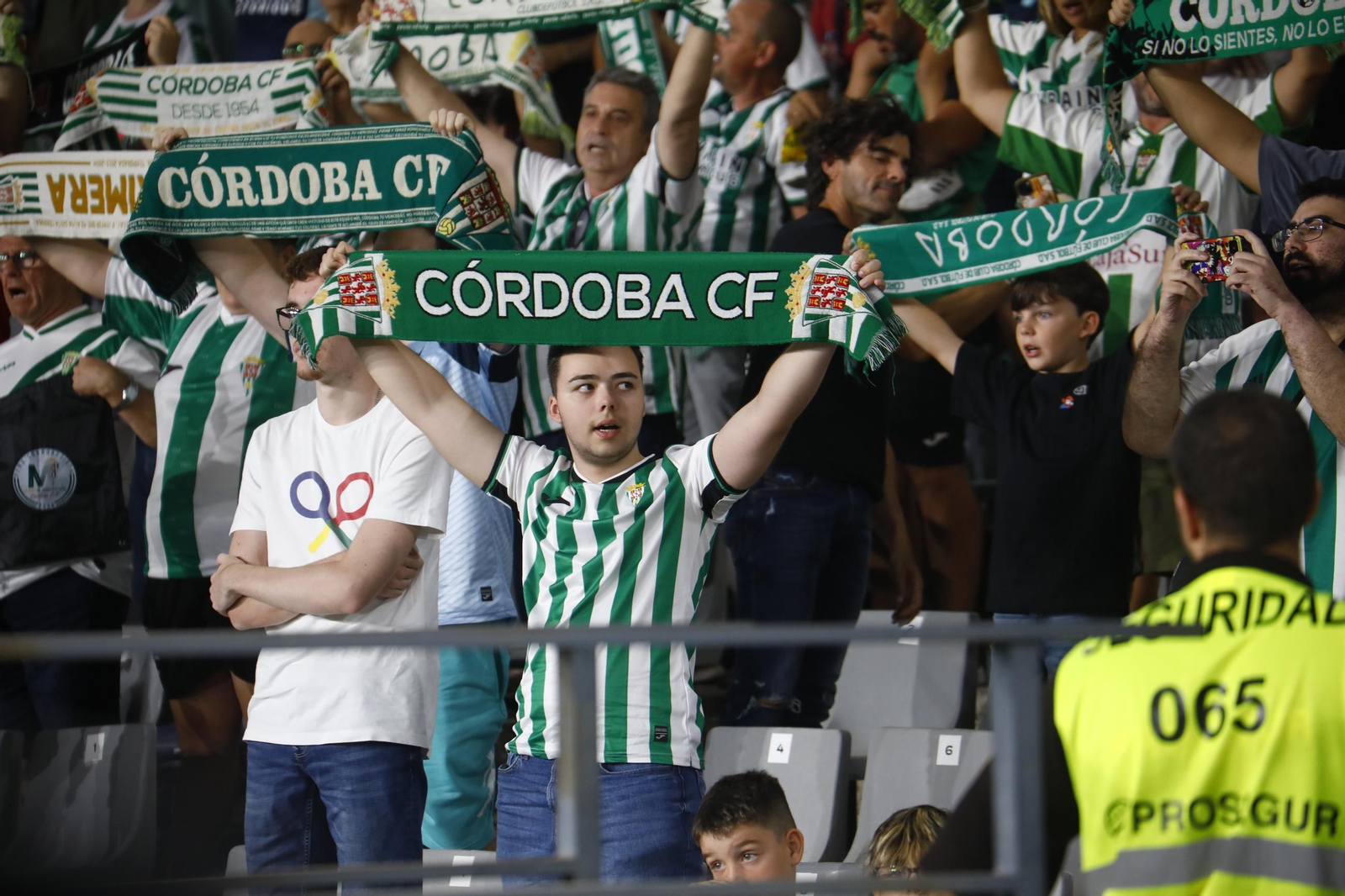 Las mejores fotos del ambiente en El Arcángel para el Córdoba CF - Castellón