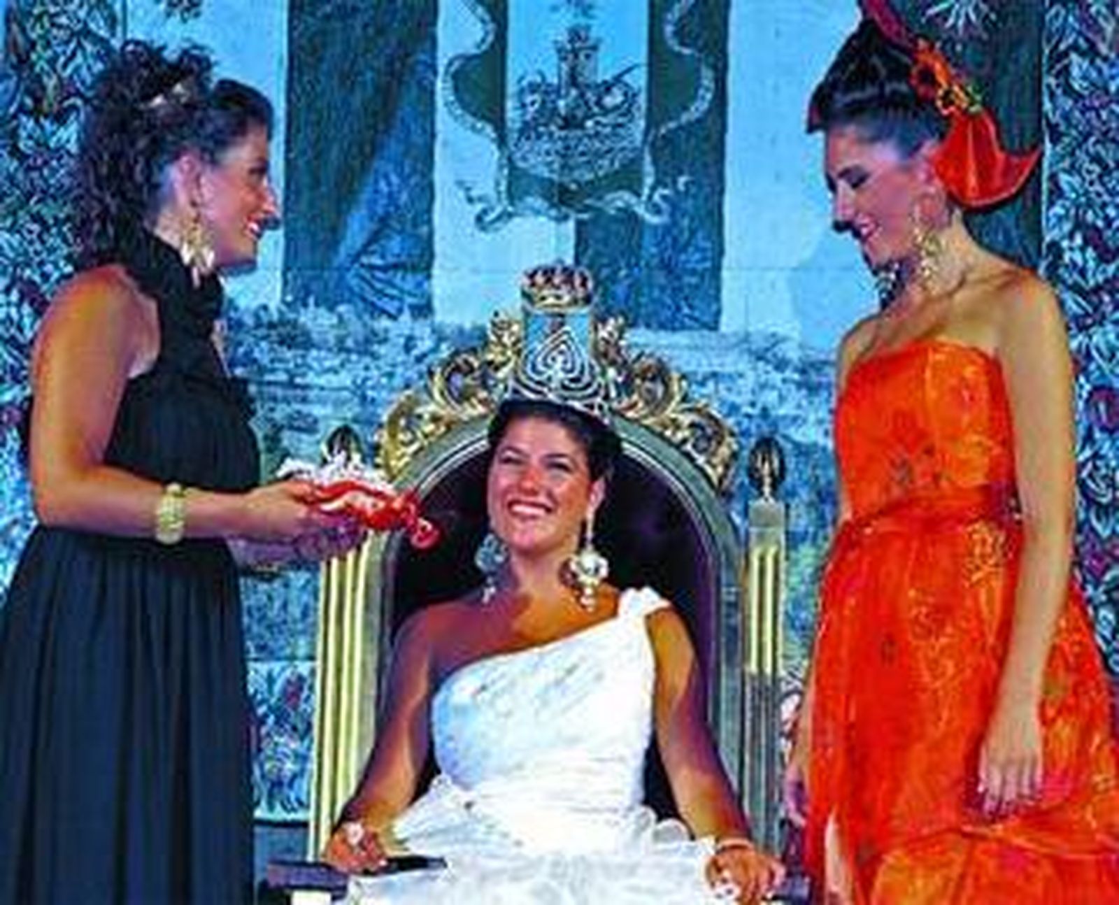 La Reina del Guadalquivir en el momento de su coronación.