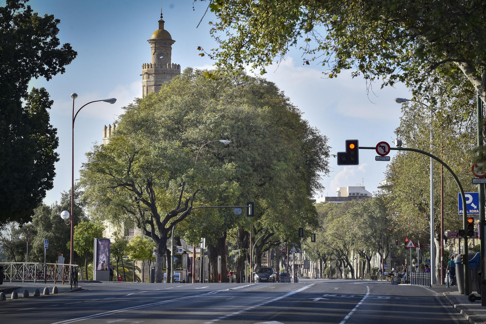 Las calles de Sevilla con menos gente por el Coronavirus