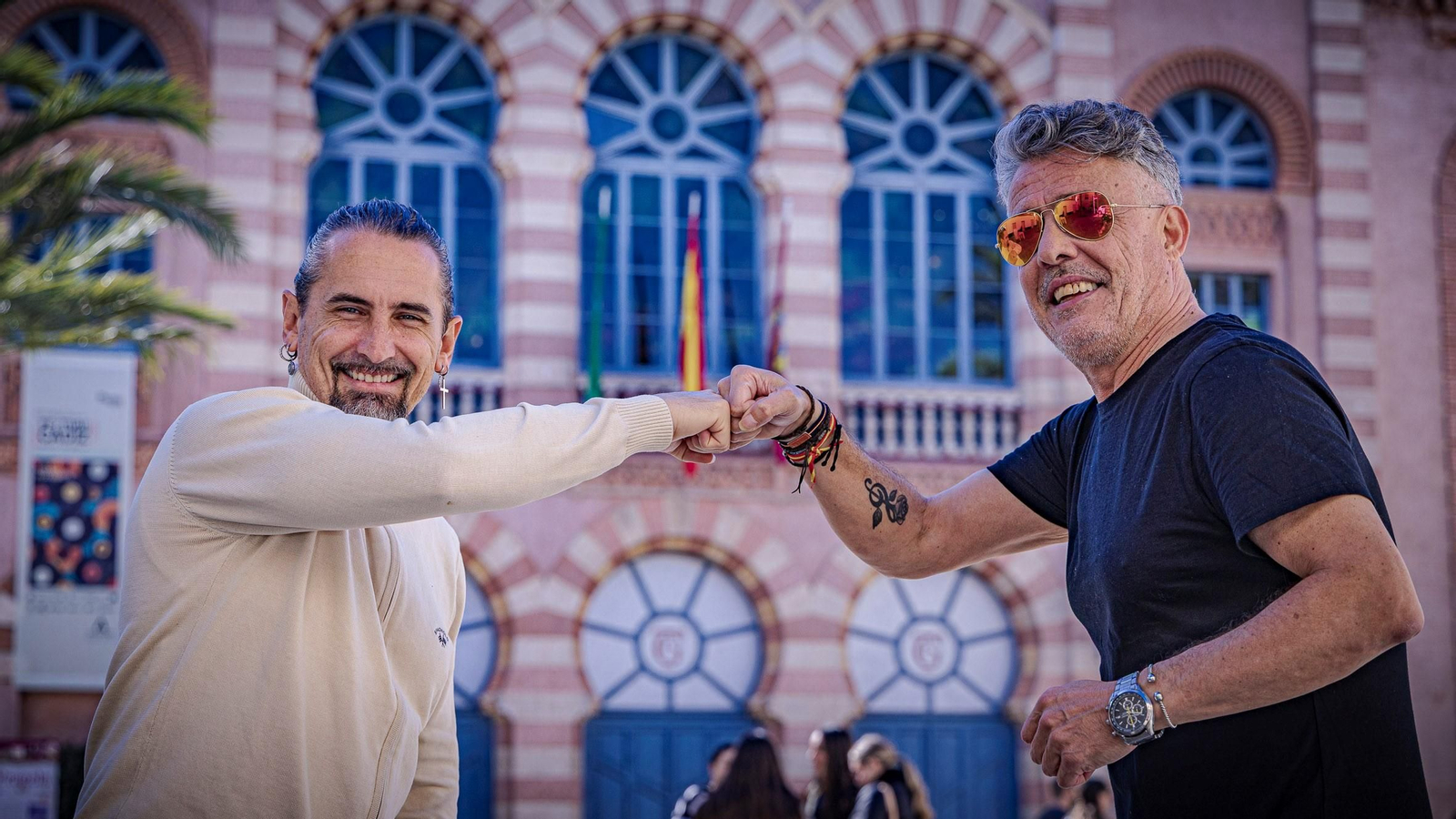 David Gavira y Joaquin Lineras Niño de la Leo, relevo de villancicos en el Falla.