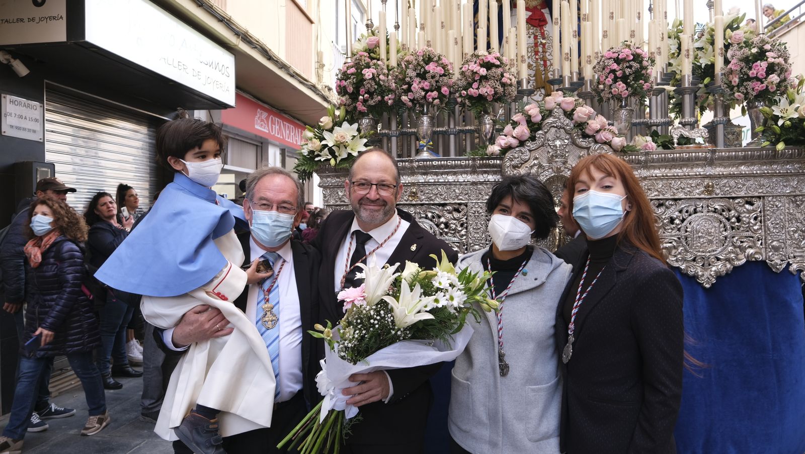 Procesión del Cristo del Amor en Almería, en imágenes