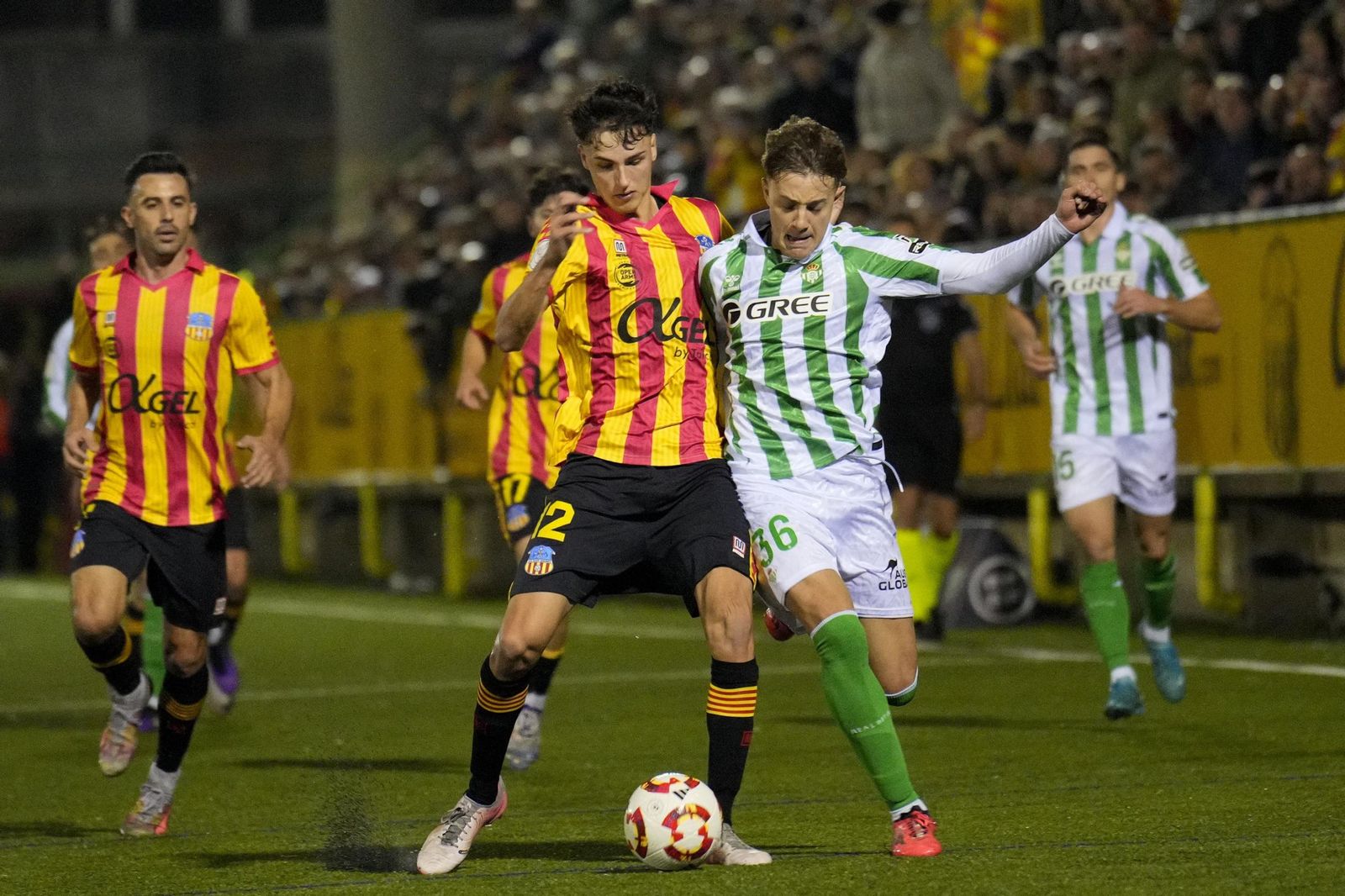 Las fotos del Sant Andreu - Betis de Copa del Rey