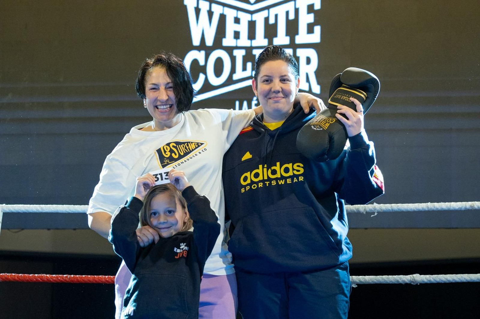 El boxeo solidario de la VI velada White Collar Boxing cautiva al público de Jaén