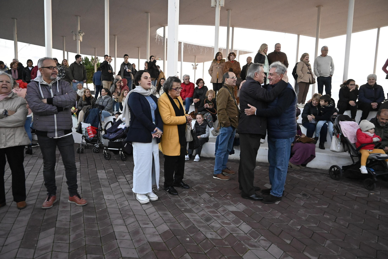 Alumbrado del Puerto de Huelva, en imágenes