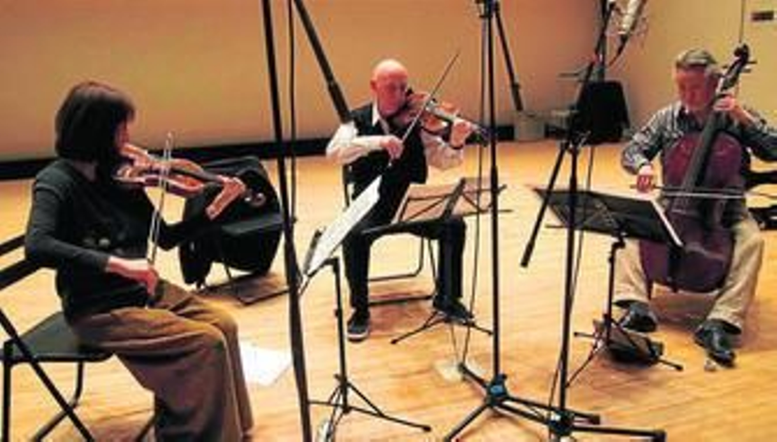 La Real Cámara en formato de trío durante la grabación del CD.