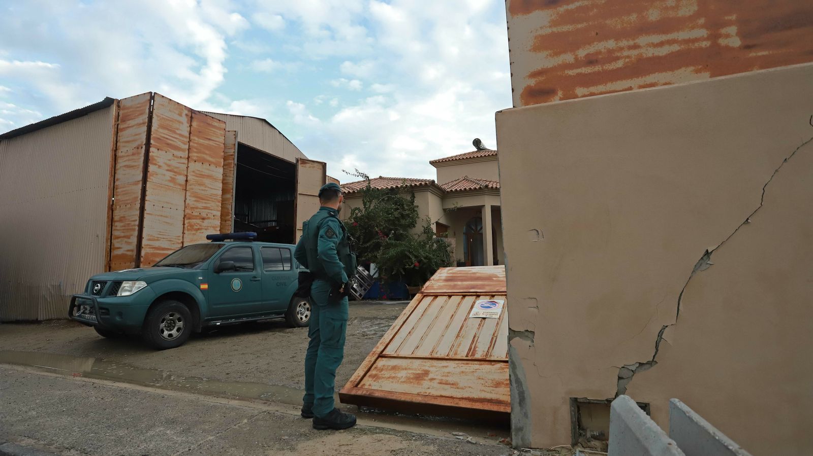 Registros de la Guardia Civil en Palmones