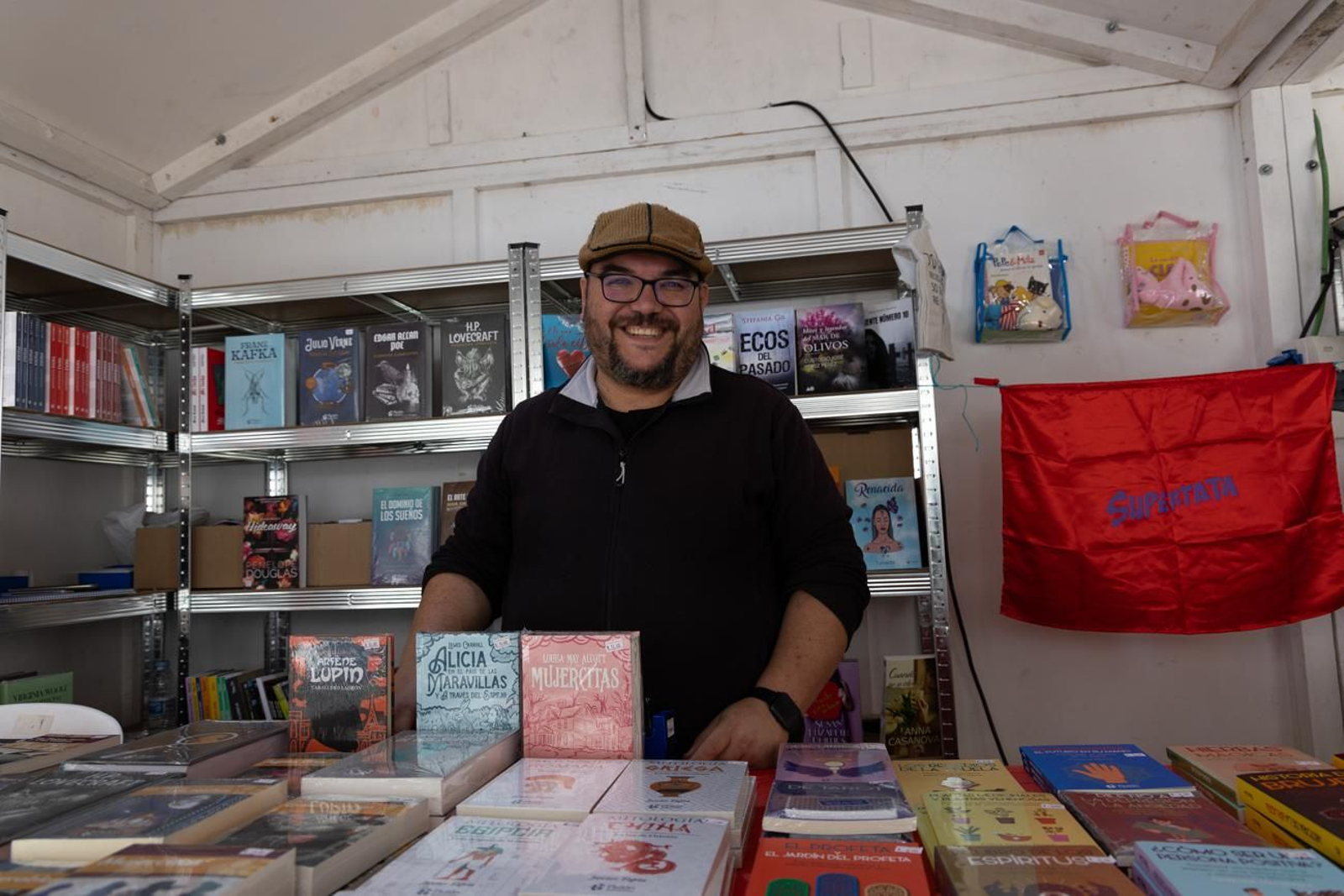 En imágenes: casetas y ambiente de la Feria del Libro de Jaén