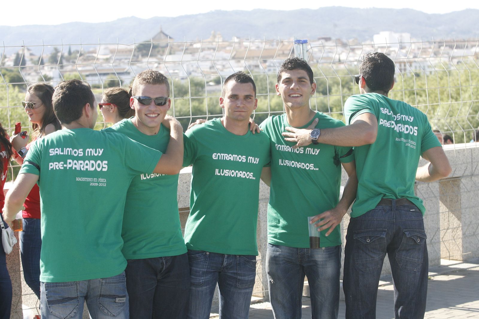 ¿Preparando camiseta para la Feria? Puedes llevarte un premio de la Universidad