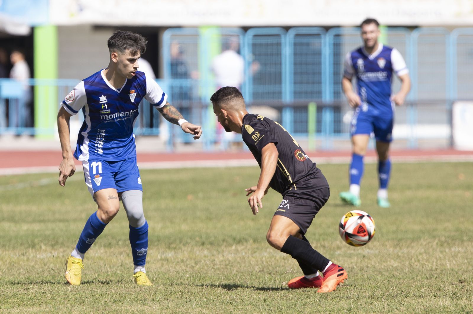 Un ataque del Maracena en el partido de este domingo ante el Jaén
