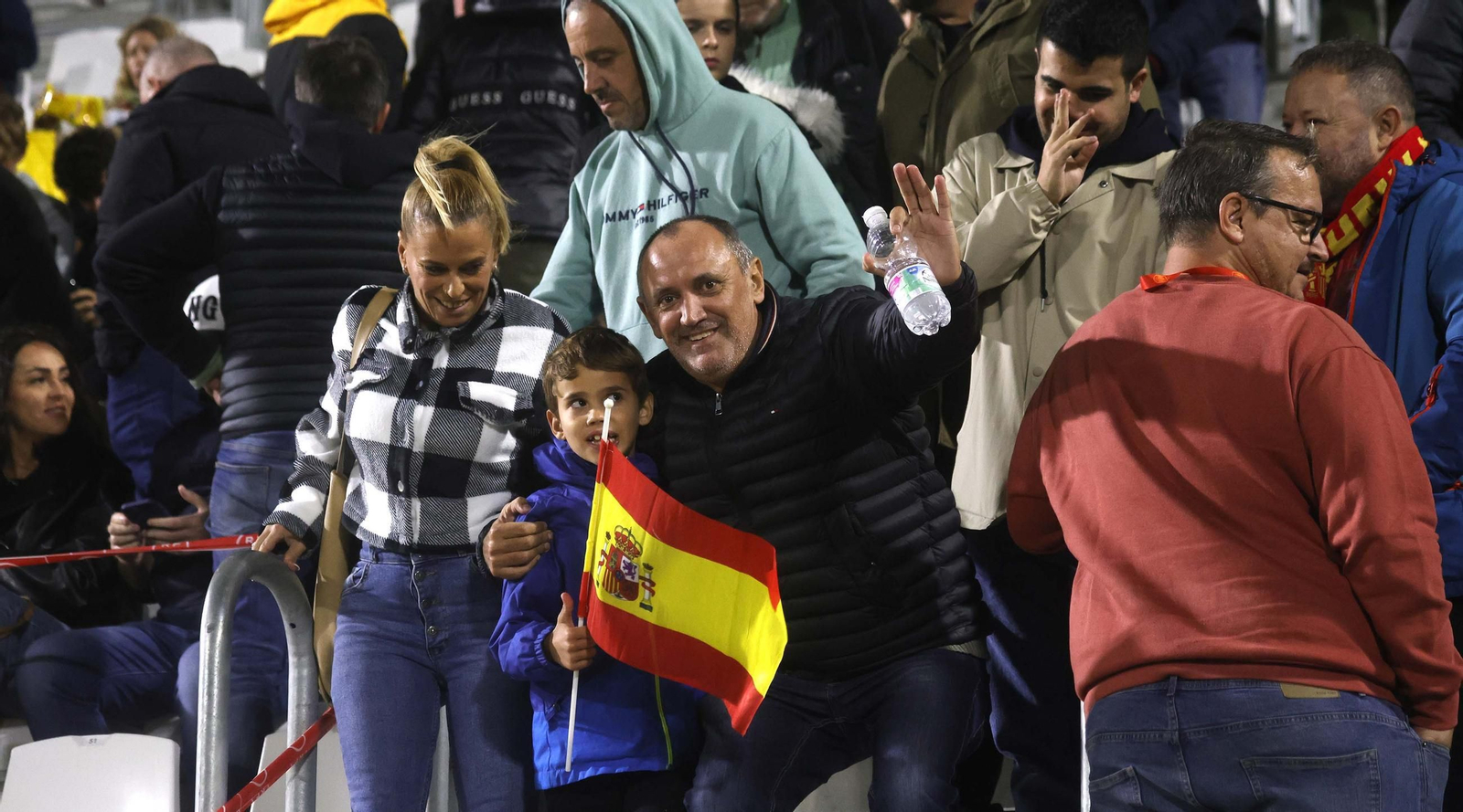 Búscate en el España-Inglaterra sub-21 de la inauguración del Ciudad de La Línea