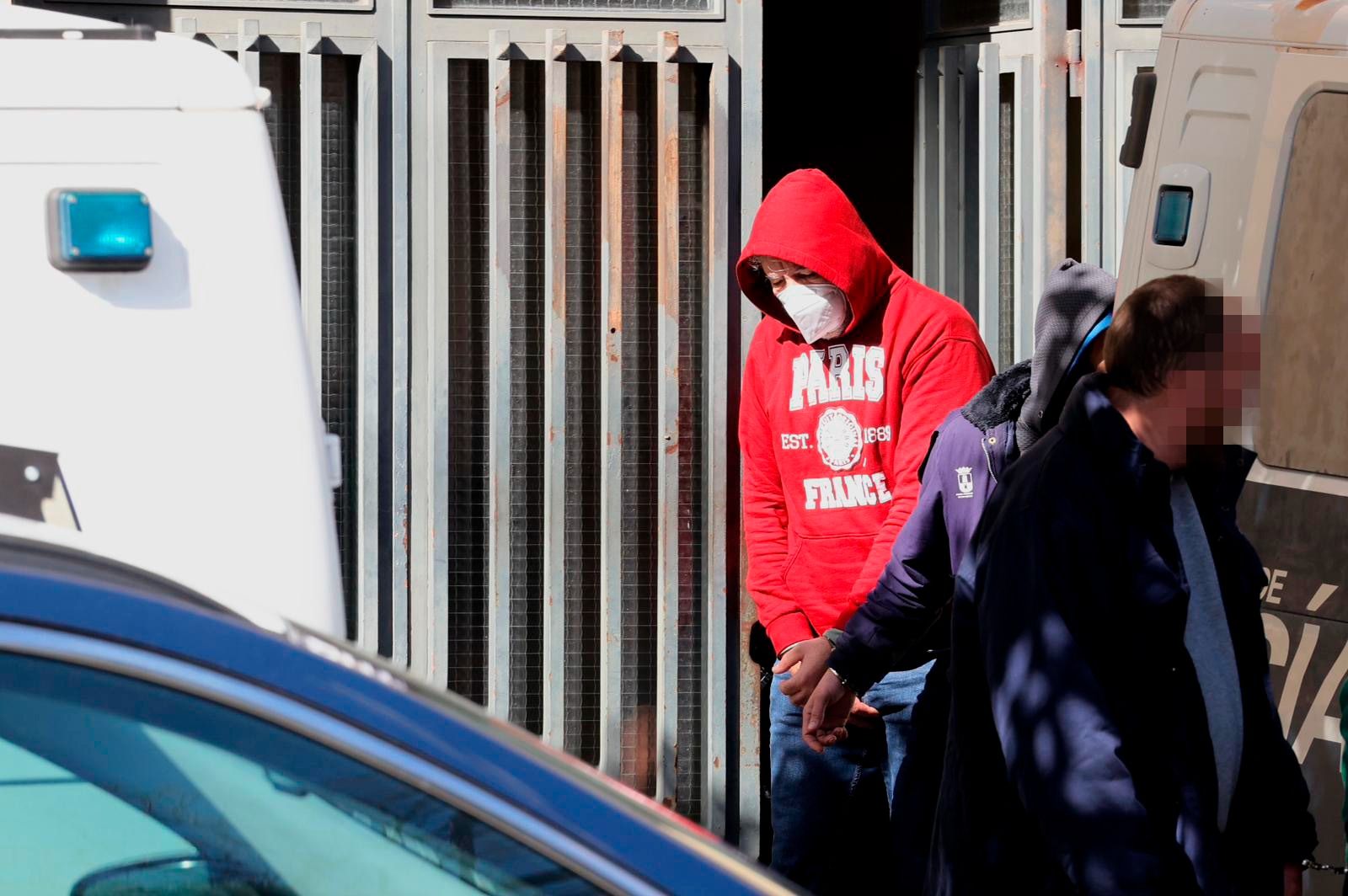 José Manuel Moreno Lucas-Viedma, el Dioni de Pino Montano, sale este jueves de los juzgados para ser trasladado a prisión.