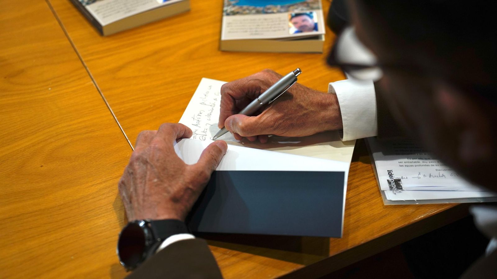 Fotos de la presentación del libro de Roberto Losada en el Auditorio Millán Picazo